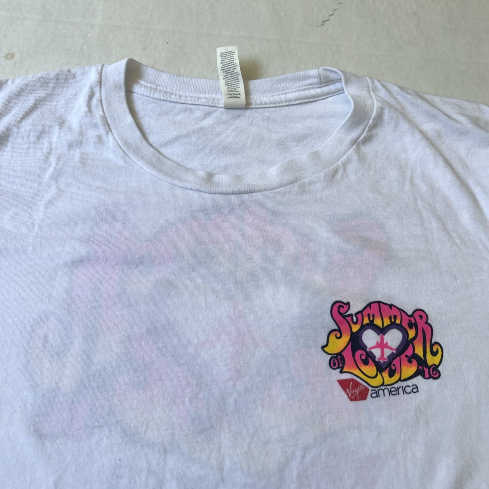 Vintage VINTAGE Summer Of Love ‘16 VIRGIN America Airlines Hippy 60’s Tee Shirt Medium White New Size US M / EU 48-50 / 2 - 4 Thumbnail