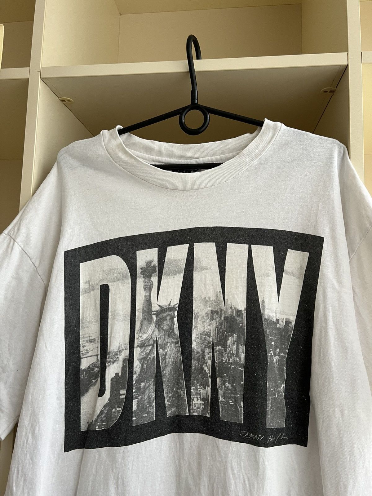 DKNY Vintage DKNY T-Shirt Tee New York Made in USA Size US XL / EU 56 / 4 - 3 Thumbnail