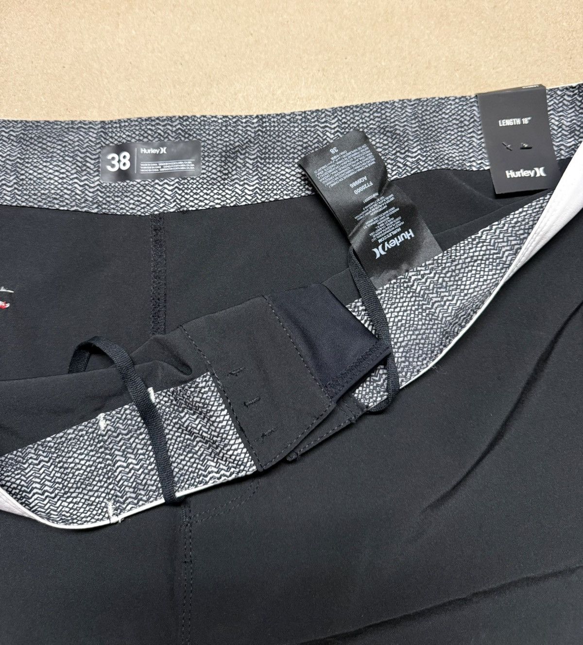 Hurley Hurley Phantom Solid Board shorts 18” size 38 NEW Rare! Size US 38 / EU 54 - 5 Thumbnail