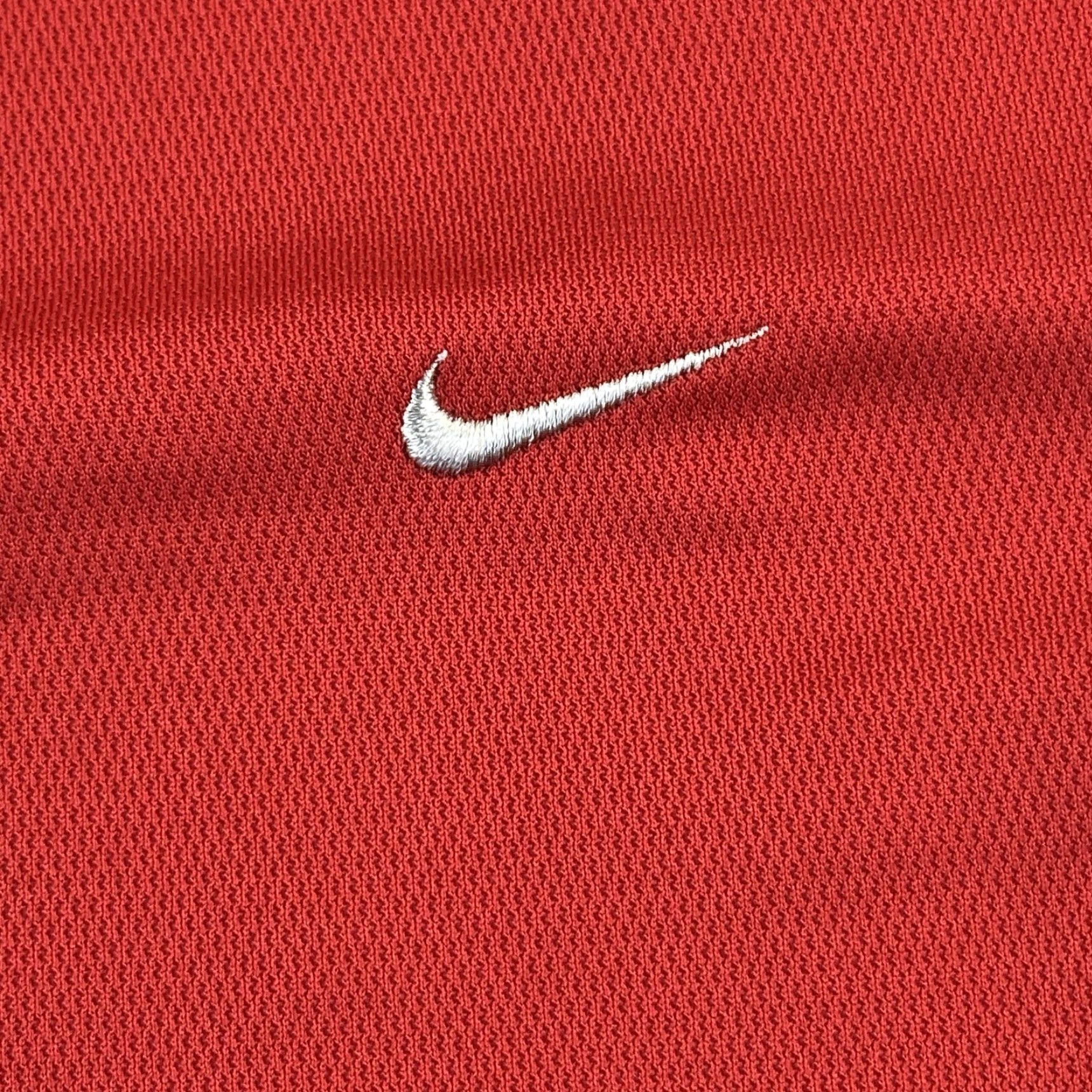 Nike VINTAGE Nike Shirt Mens M Red Lightweight Embroidered Swoosh Y2K Nike Shirt Mens M Red Lightweight Embroidered Swoosh Y2K Size US M / EU 48-50 / 2 - 2 Thumbnail