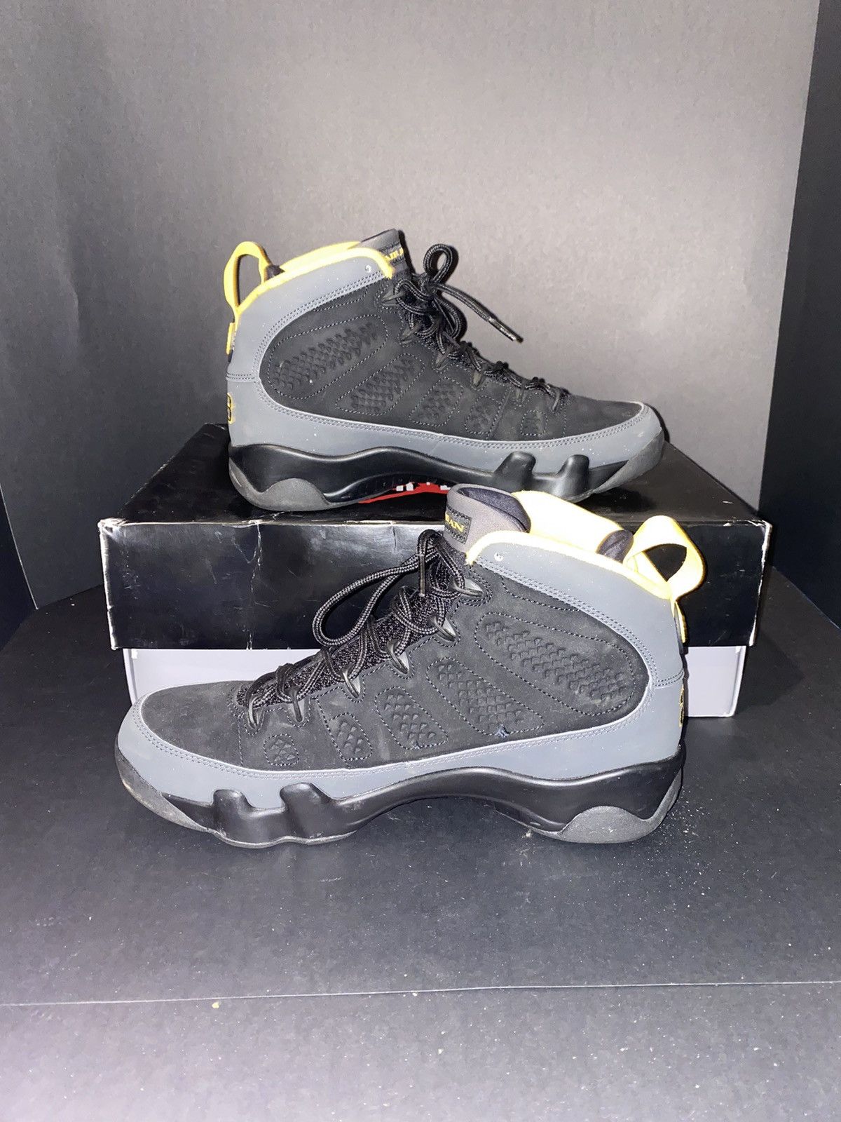 Jordan Brand Air Jordan 9 Retro University Gold/Grey Size 9.5 With Box Size US 9.5 / EU 42-43 - 4 Thumbnail