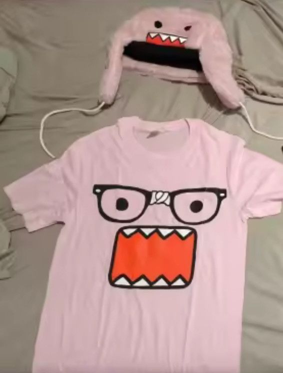 Japanese Brand Streetwear Y2K Vintage Domo Bear Kun Print Hip Hop T-Shirt Size US M / EU 48-50 / 2 - 2 Thumbnail