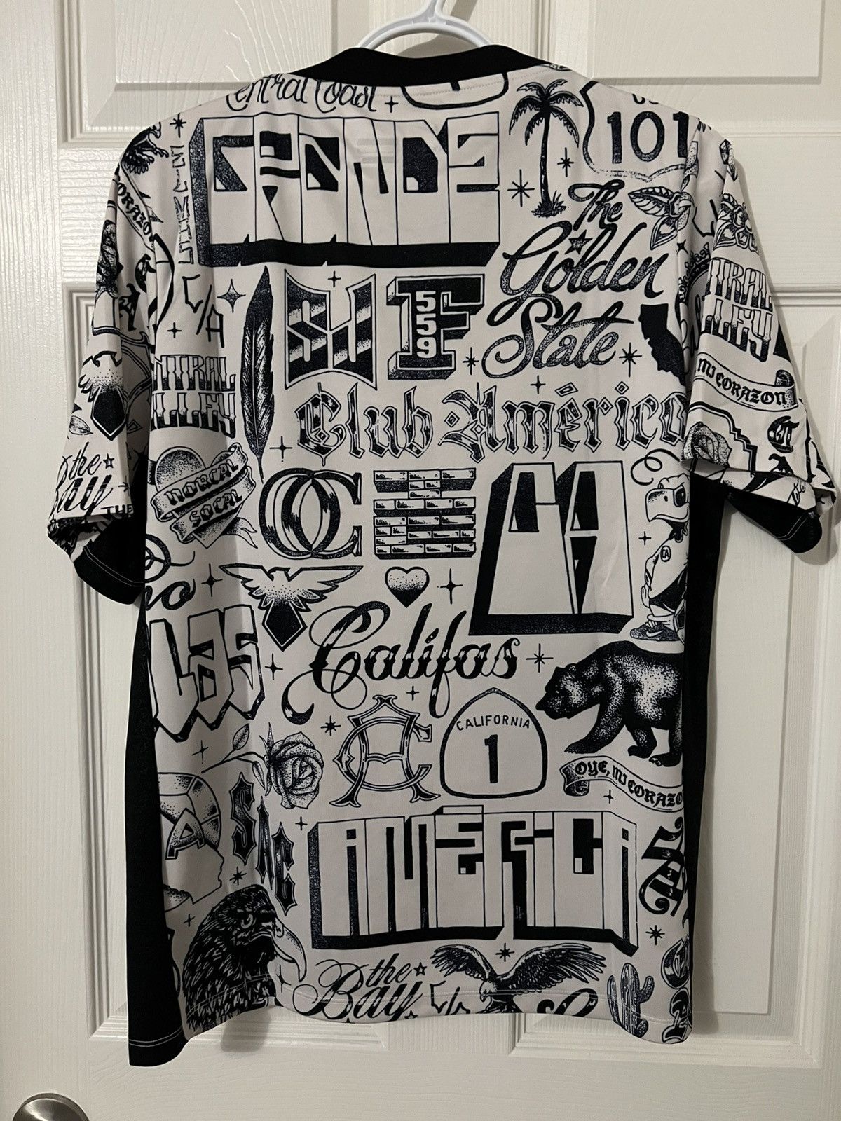 Nike Club America jersey Size US L / EU 52-54 / 3 - 2 Thumbnail