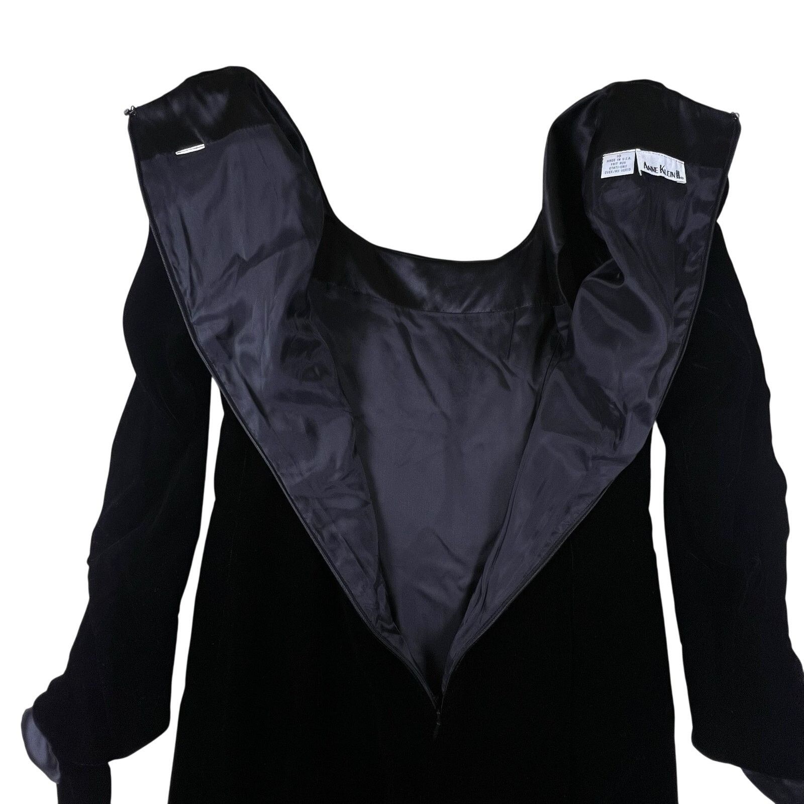 Anne Klein 1980s Velvet Little Black Dress 10 – Vintage Anne Klein II Size L / US 10 / IT 46 - 4 Thumbnail