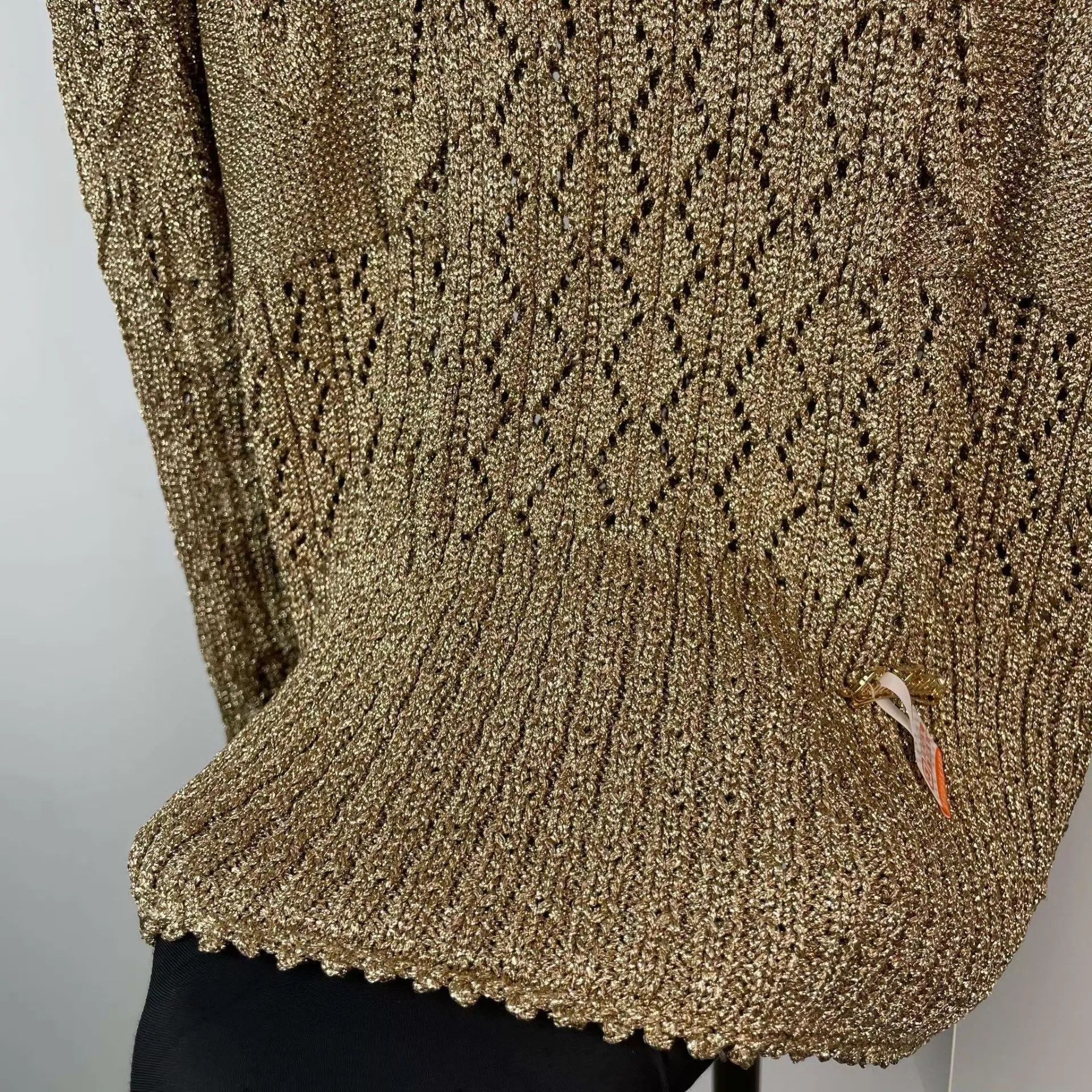 Louis Vuitton LV 95 New Gold Blend Turtleneck Long-Sleeve M Size M / US 6-8 / IT 42-44 - 9 Thumbnail