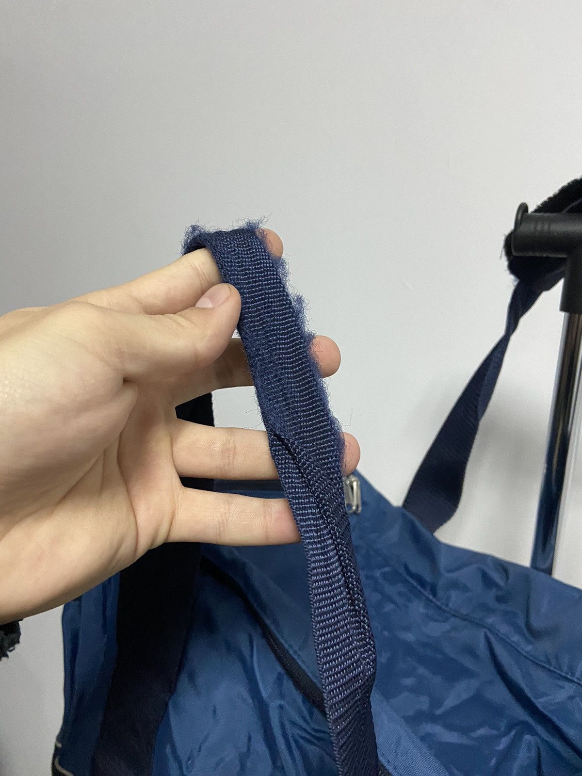Nike × Vintage Nike Bag sport shoulder Vintage Big swoosh 90s Style Size ONE SIZE - 8 Thumbnail