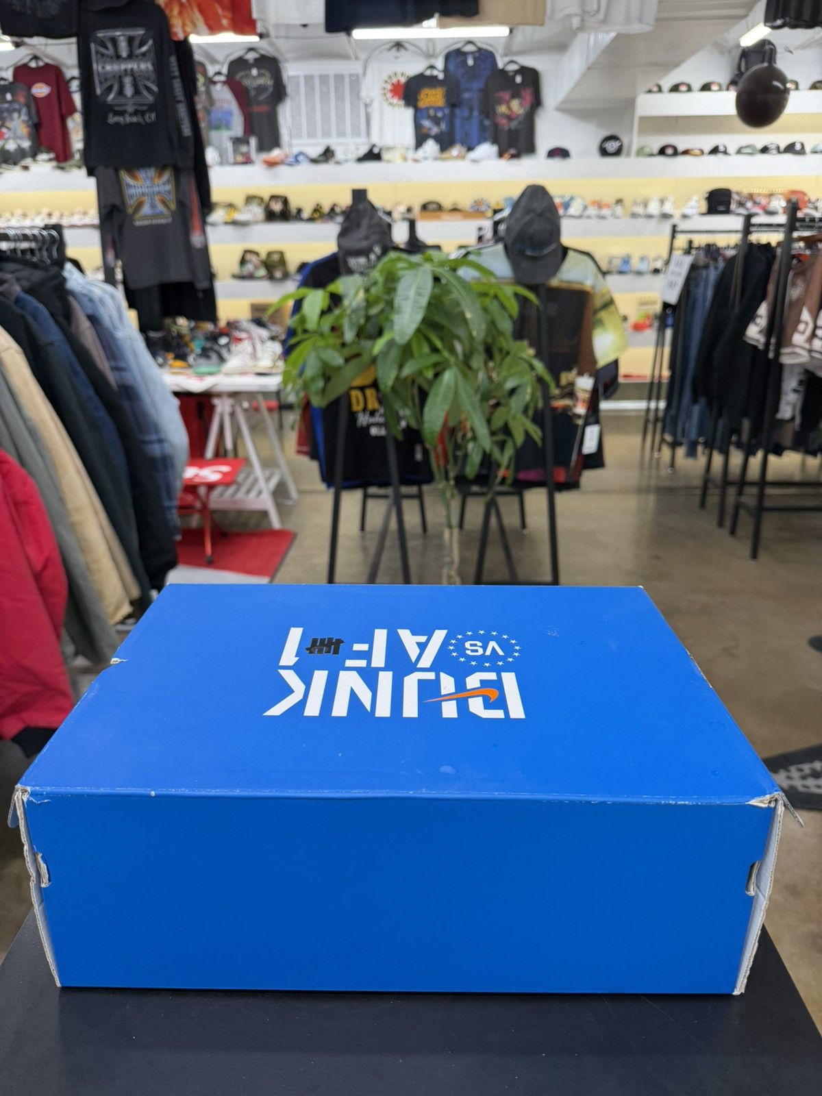 Nike × Undefeated Air Force 1 Low Undefeated Ballistic Size 9 (2021) Size US 9 / EU 42 - 16 Thumbnail