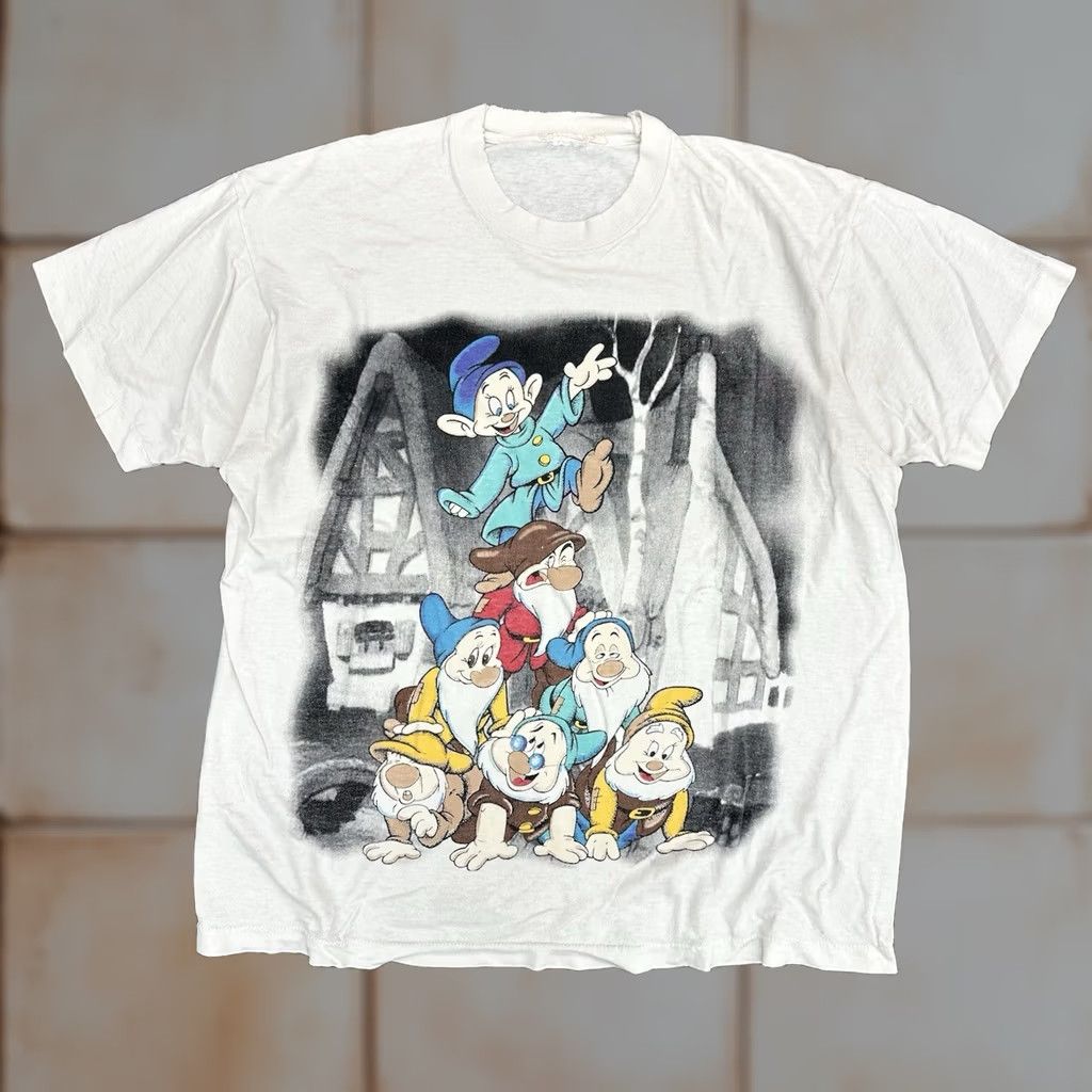 Disney VINTAGE Disney Snow White And The Seven Dwarfs Single Stitch Shirt XL Men White 90s Cartoon Movie Size US XL / EU 56 / 4 - 1 Thumbnail