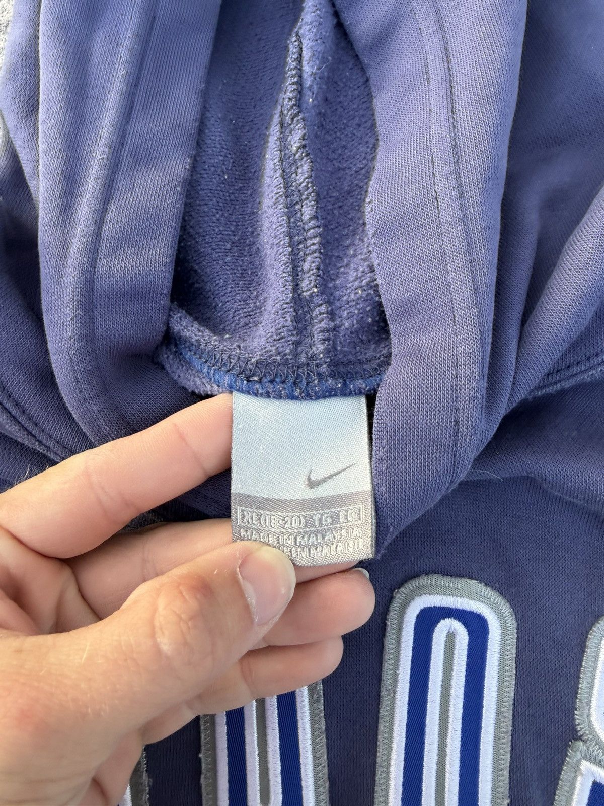 Nike Vintage Nike Center Swoosh hoodie Size US M / EU 48-50 / 2 - 2 Thumbnail