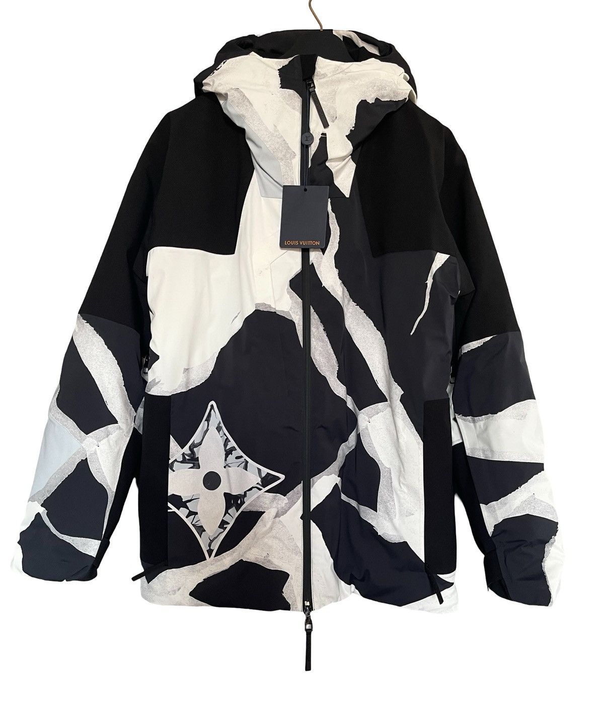 Ski jacket