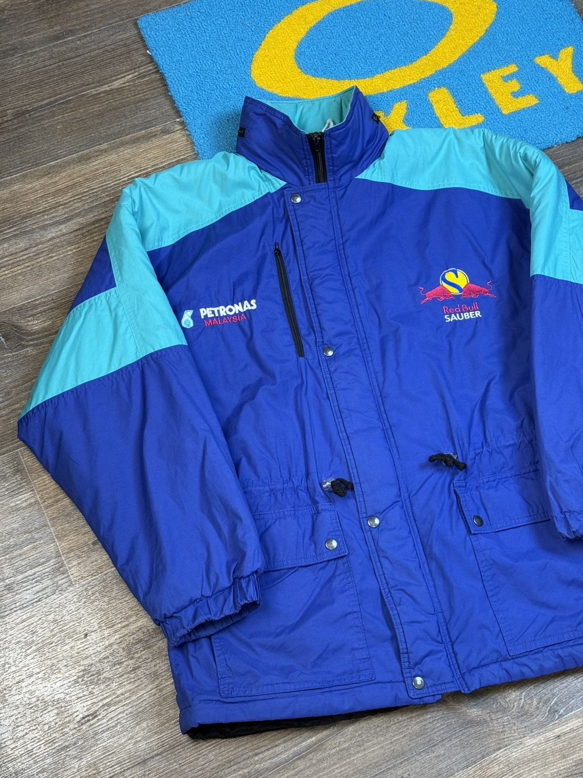 Red Bull × Vintage Vintage Red Bull Sauber Malaysia Blue Racing Jacket Size US L / EU 52-54 / 3 - 3 Thumbnail