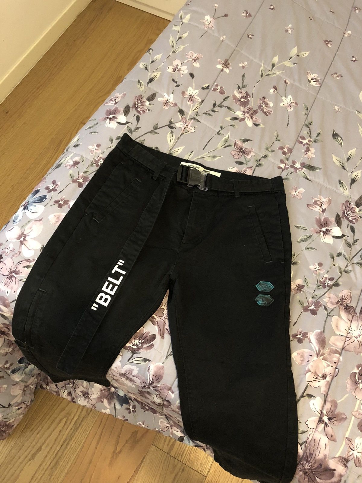 Off-White Off-White Belted Tapered Jeans 33 Size Size US 33 - 19 Thumbnail
