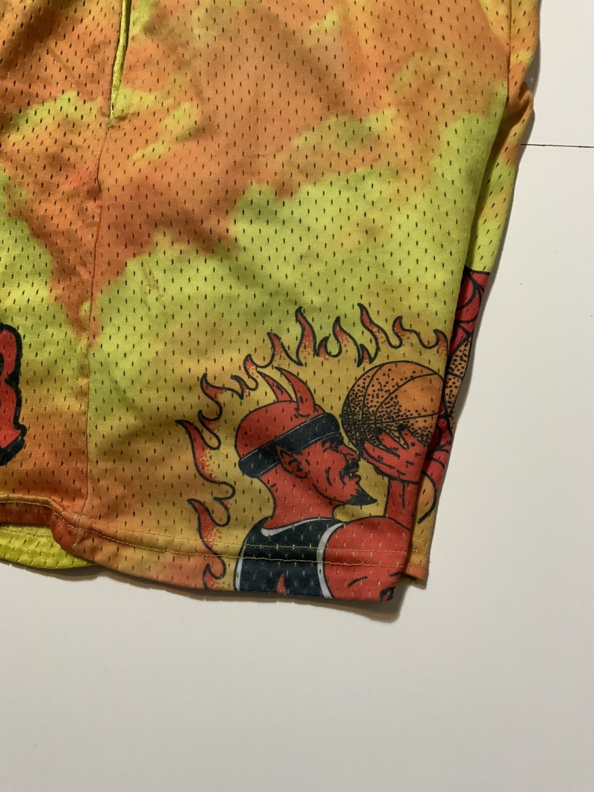 Market $129 Chinatown Market Unholy Jumper Flames 6.5 Inseam Shorts Size US 32 / EU 48 - 12 Thumbnail