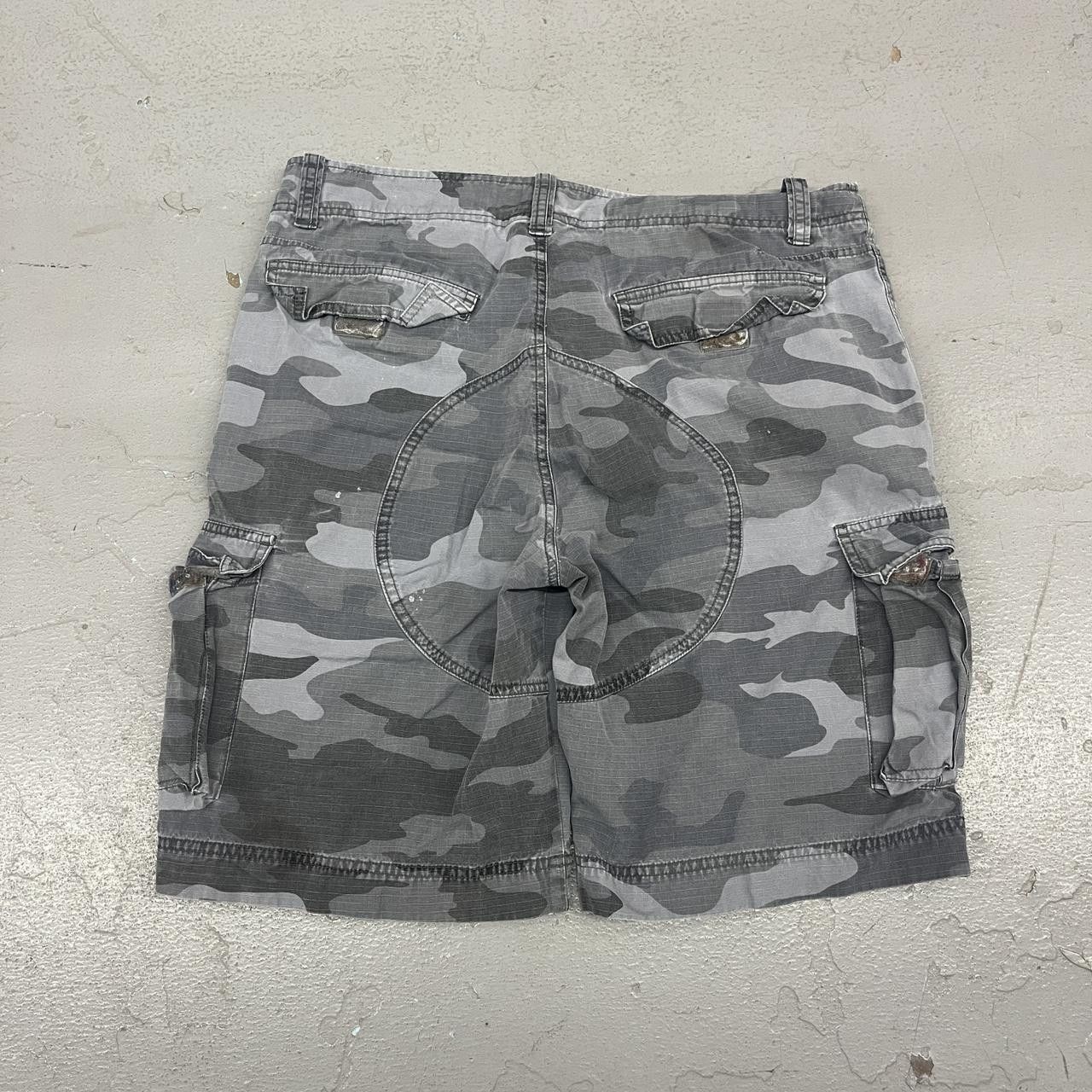 Route 66 VTG Y2K Route 66 Essential Grey Camo Cargo Shorts 34 Size US 34 / EU 50 - 2 Thumbnail