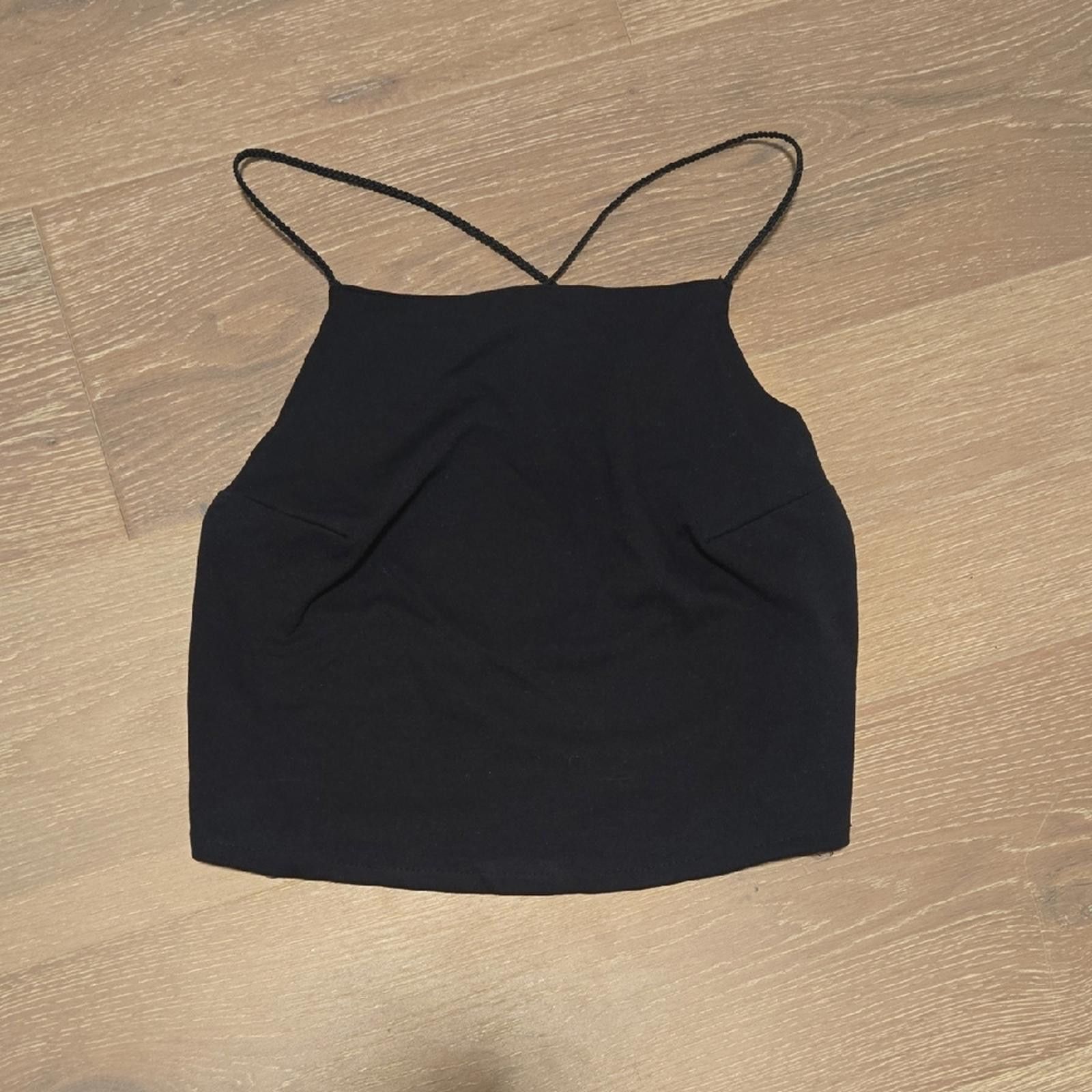 Urban Outfitters Urban Outfitters Black Open Back Crop Top Size S / US 4 / IT 40 - 1 Thumbnail