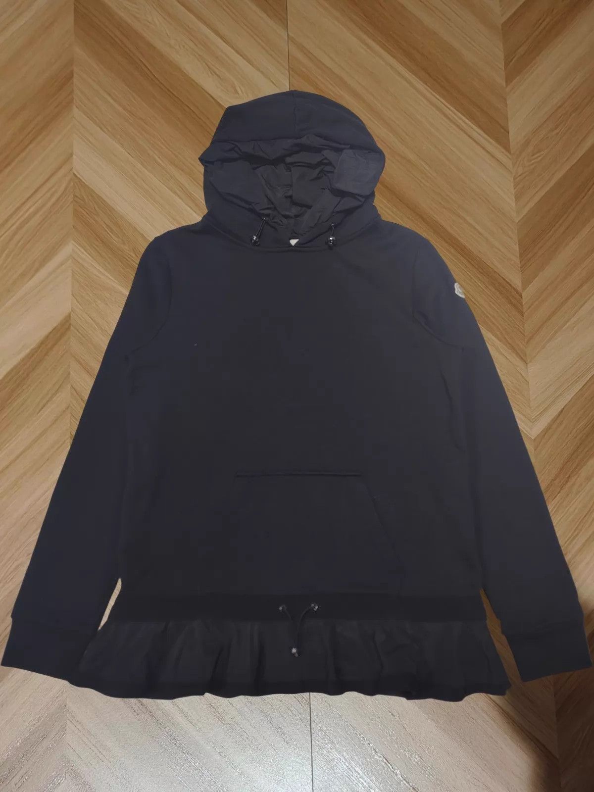 Moncler Moncler 99 New M Hoodie Size M / US 6-8 / IT 42-44 - 1 Thumbnail