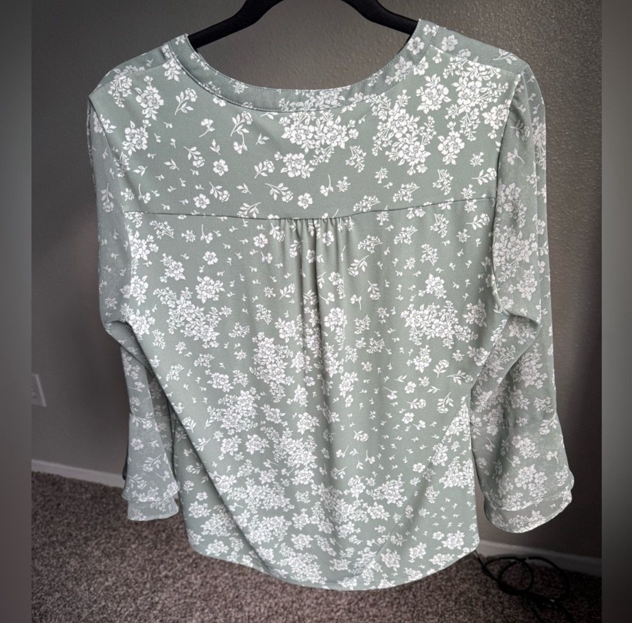 Charter Club Charter Club Sage Floral Pintuck Women's Blouse Size Small Size S / US 4 / IT 40 - 2 Thumbnail