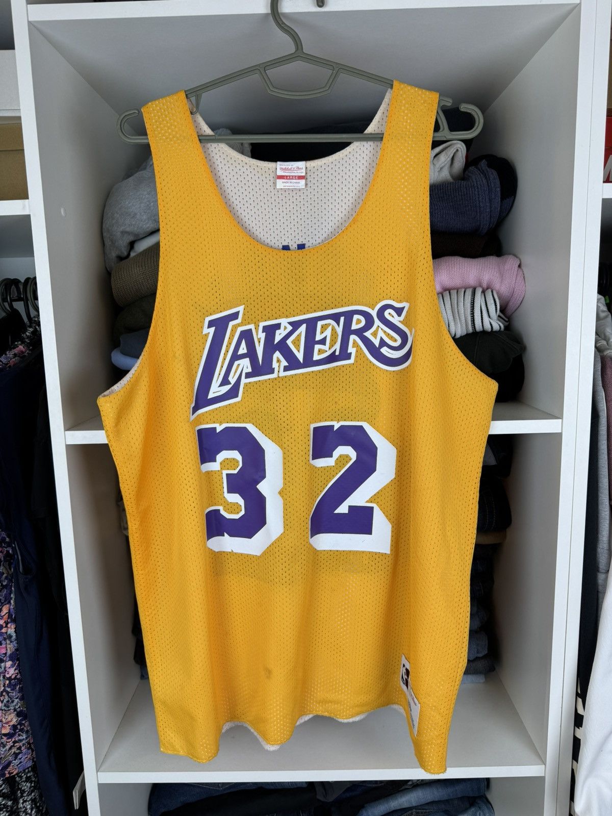 Mitchell & Ness Mitchell & Ness LA Lakers Reversible Magic Johnson Jersey Size US L / EU 52-54 / 3 - 1 Thumbnail