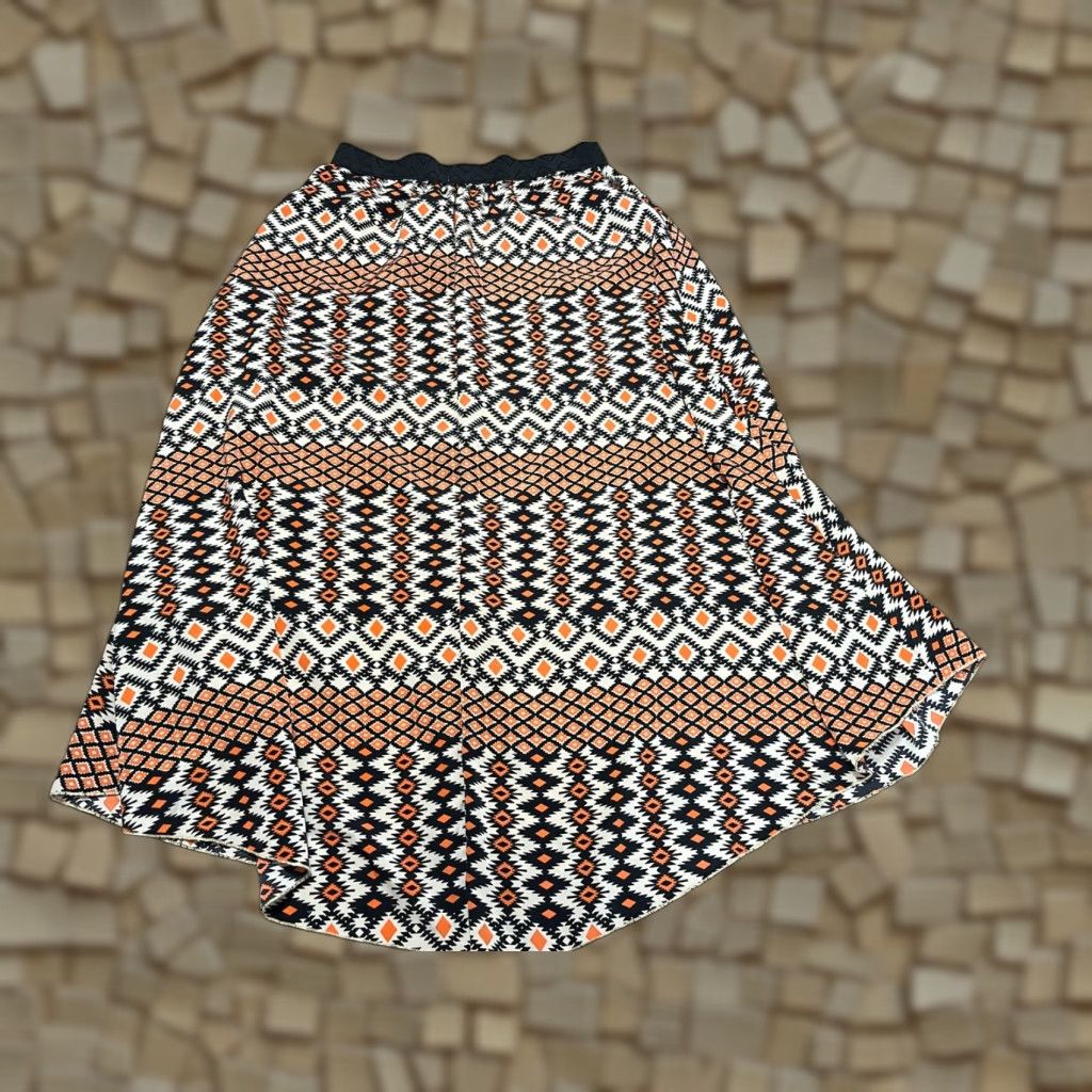 Vintage LuLaRoe Skirt Womens XL Black Tan Orange All over print Short A-Line Casual" Size 40" / US 18 - 1 Thumbnail