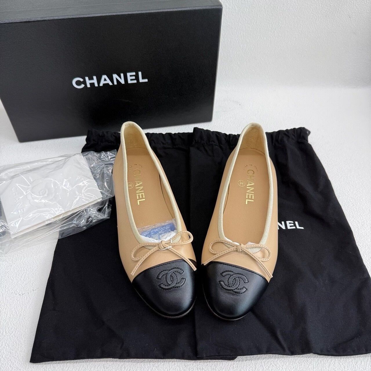 Chanel Chanel Black Lowtop Sneakers us_5 Women Size US 5 / IT 35 - 1 Thumbnail