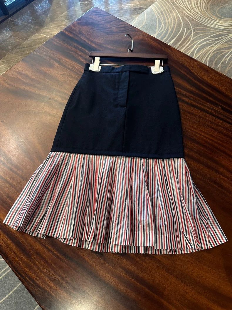 Thom Browne Thom Browne Blue Pleated Skirt with Stripes - dmc Size 30" / US 8 / IT 44 - 1 Thumbnail