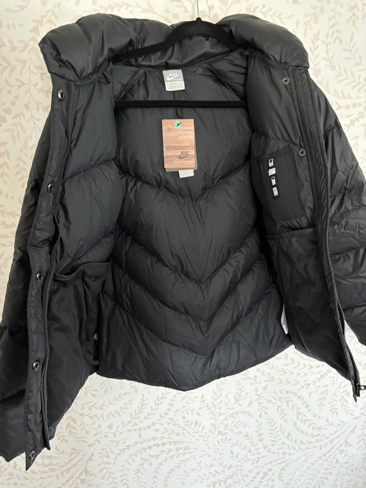 Nike Nike Women's Black Puffer Jacket with Hood Size S / US 4 / IT 40 - 7 Thumbnail