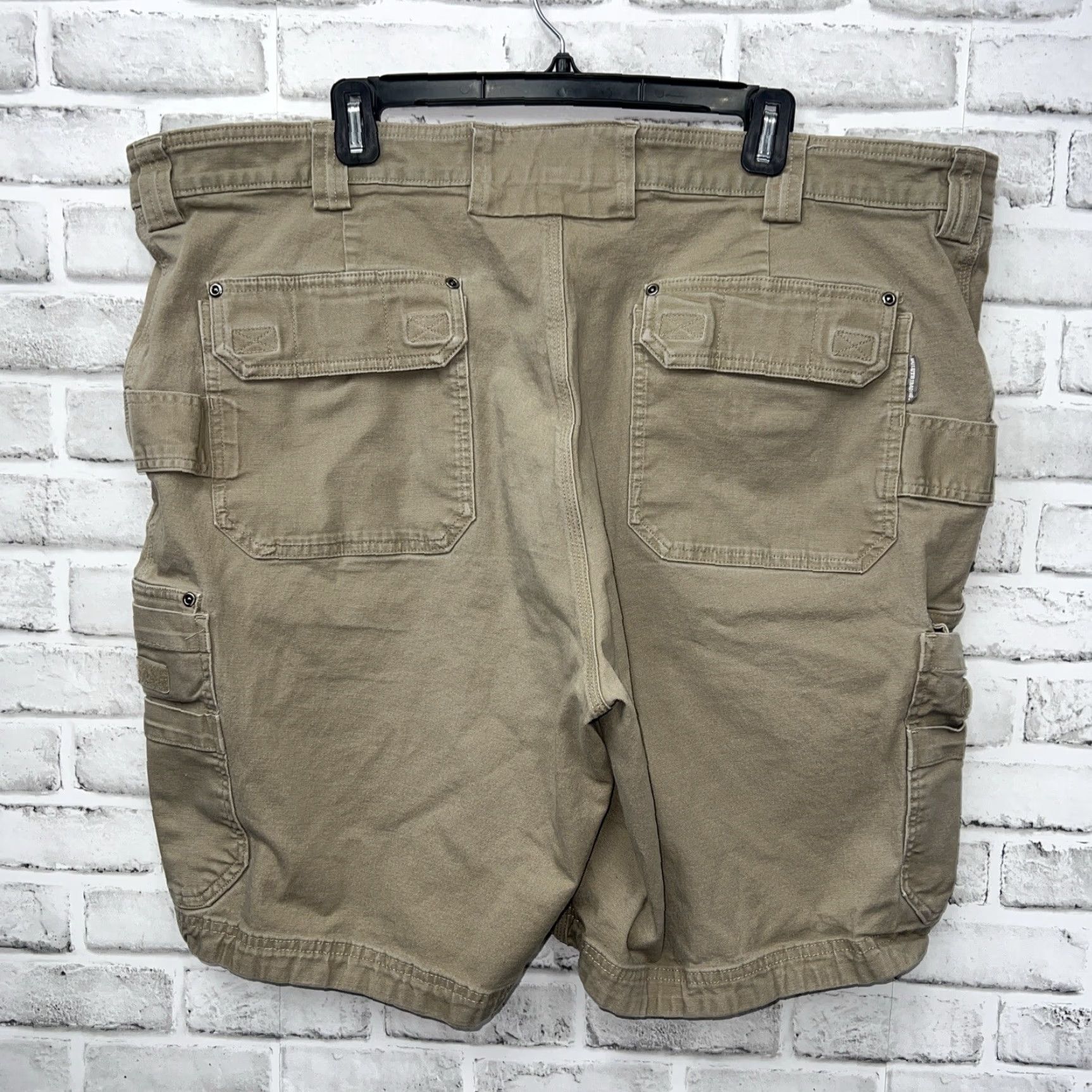 CO Duluth Cargo Shorts Mens Size 46 Beige Size US 30 / EU 46 - 5 Thumbnail