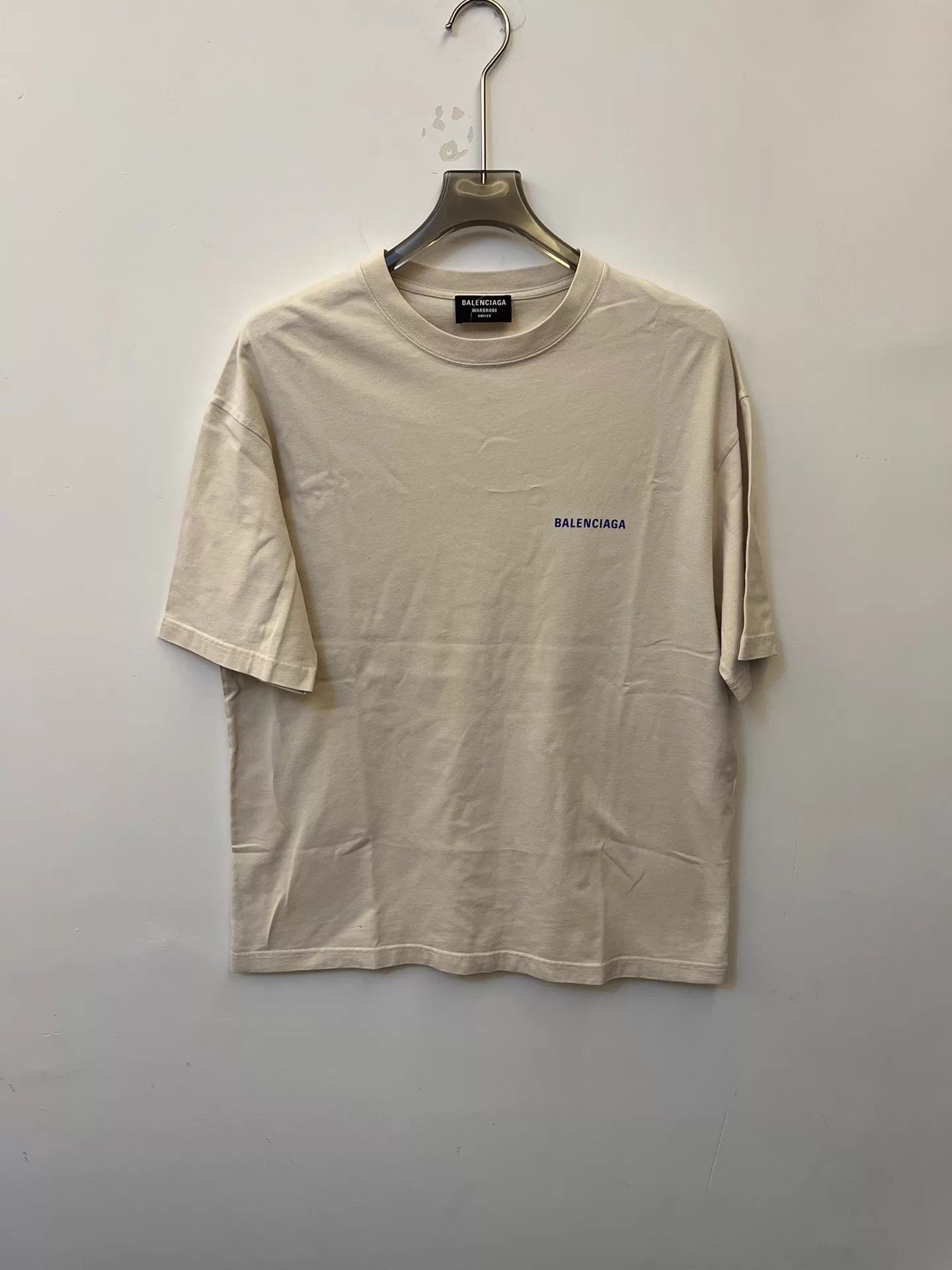 Balenciaga Balenciaga Oversized Logo Print Cream Tee Men's S Size US S / EU 44-46 / 1 - 1 Thumbnail
