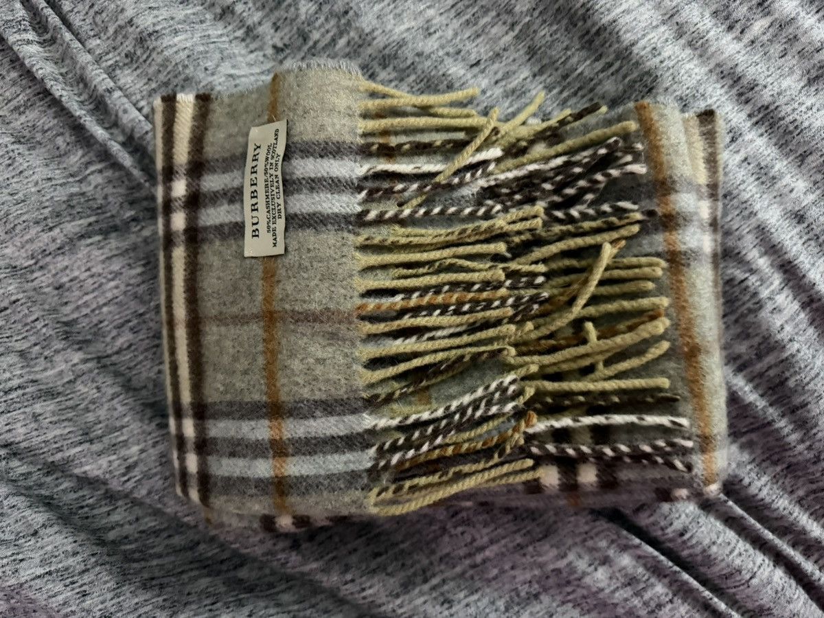 Burberry Vintage burberry 90s scarf Size ONE SIZE - 6 Thumbnail