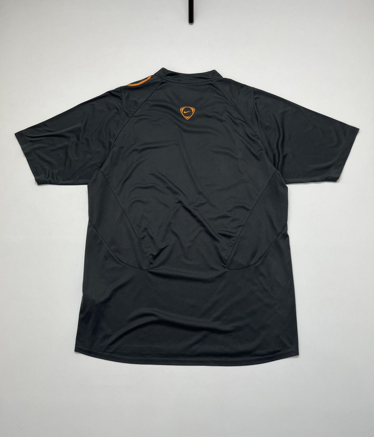 Nike Nike TN Total 90 Vintage Y2K T-Shirt Size US L / EU 52-54 / 3 - 15 Thumbnail