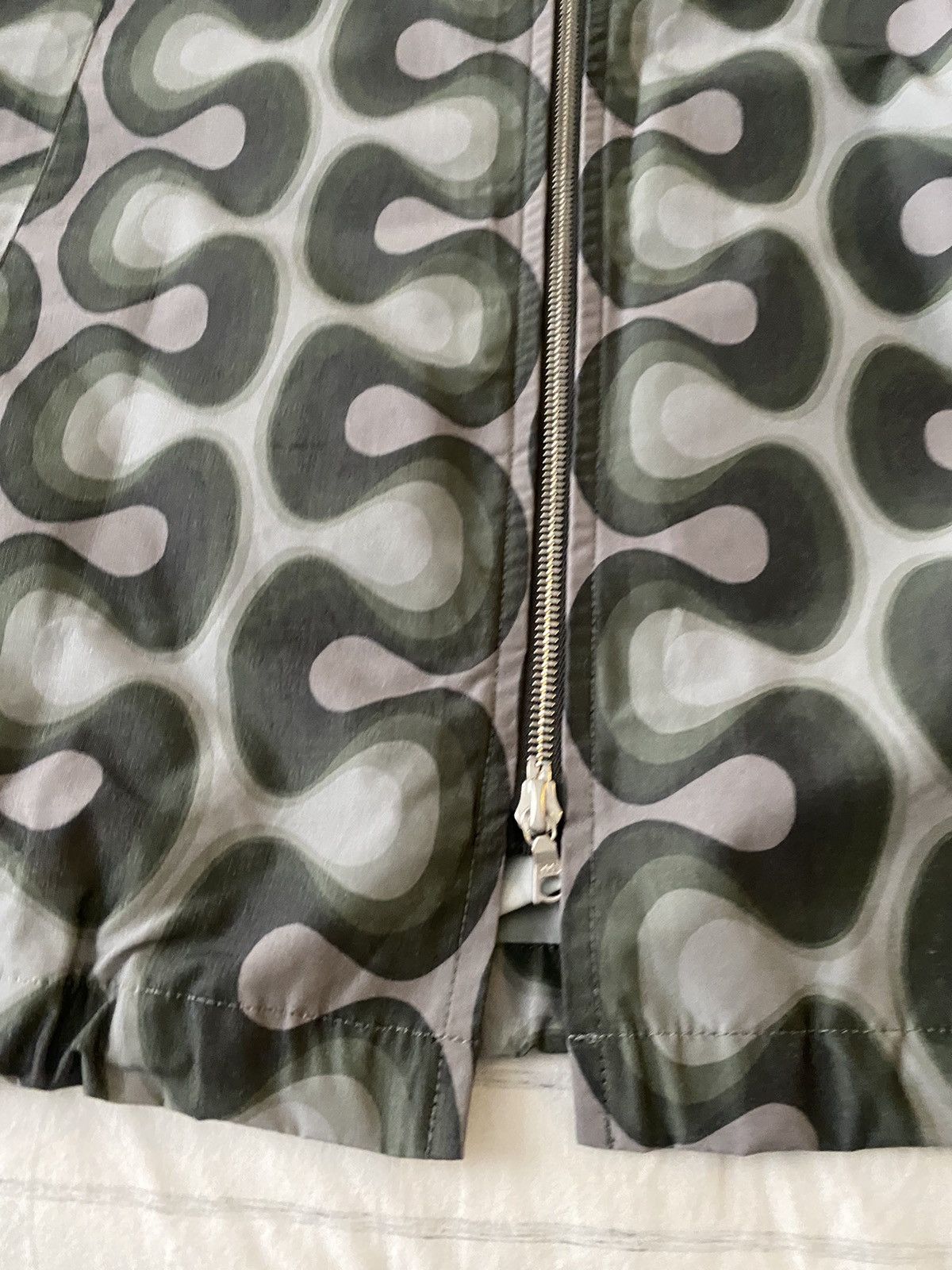 Dries Van Noten Dries Van Noten Varlam Printed Hooded Jacket Sz Large NWT Size US L / EU 52-54 / 3 - 7 Thumbnail