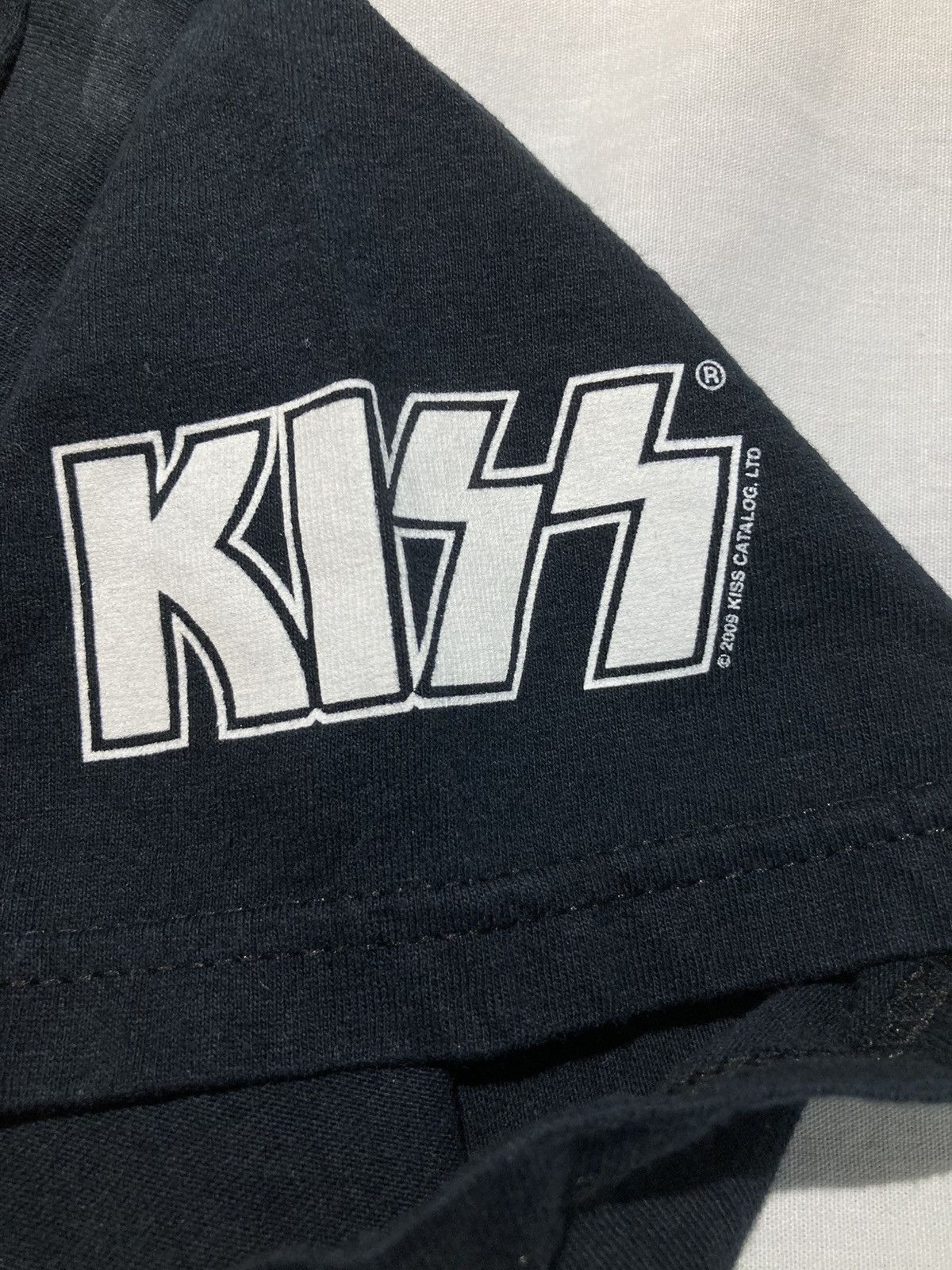 Fruit Of The Loom Vintage Kiss Band Gene Simmons T-shirt, Size Medium Size US M / EU 48-50 / 2 - 2 Thumbnail