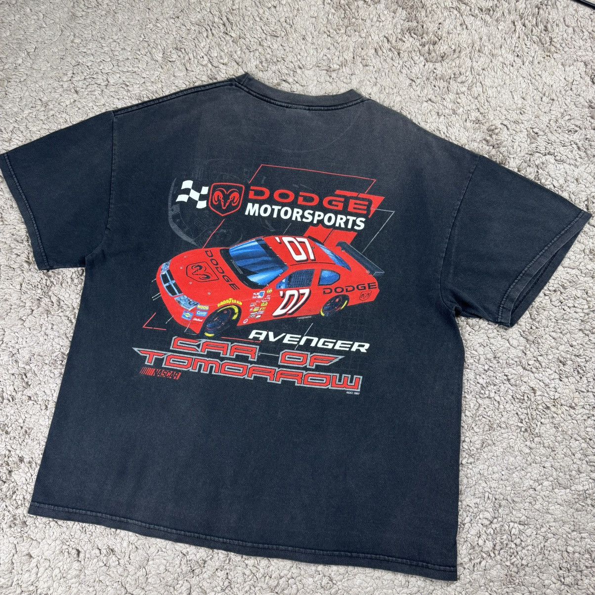 NASCAR Vintage Faded NASCAR x Dodge Motorsports Avenger T-shirt Size US XL / EU 56 / 4 - 4 Thumbnail