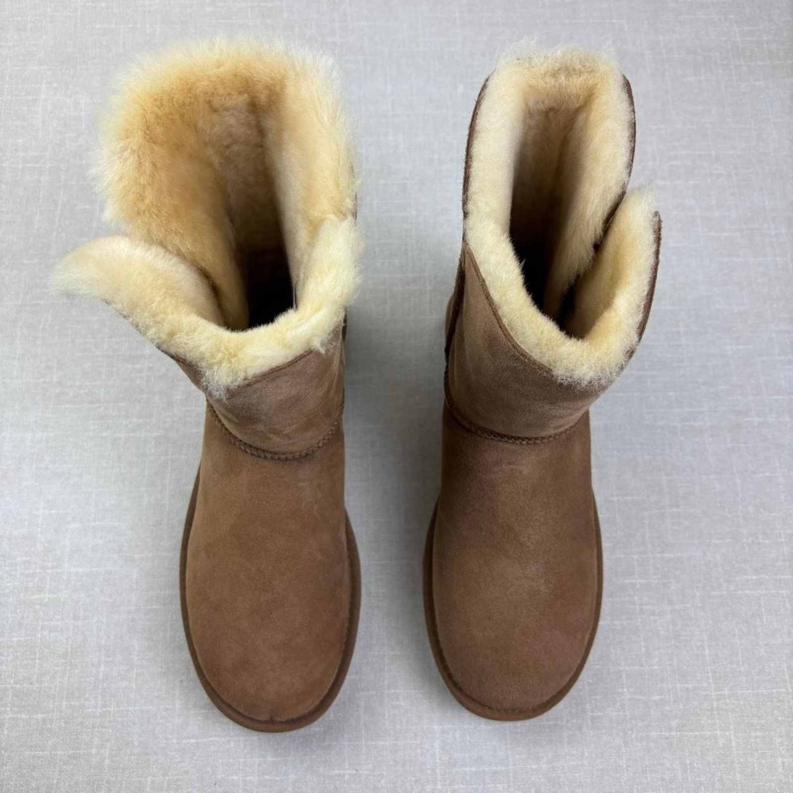 Ugg 🌰 2023 UGG Bailey Button II “Chestnut” 8.5M Size US 8.5 / EU 41-42 - 3 Thumbnail