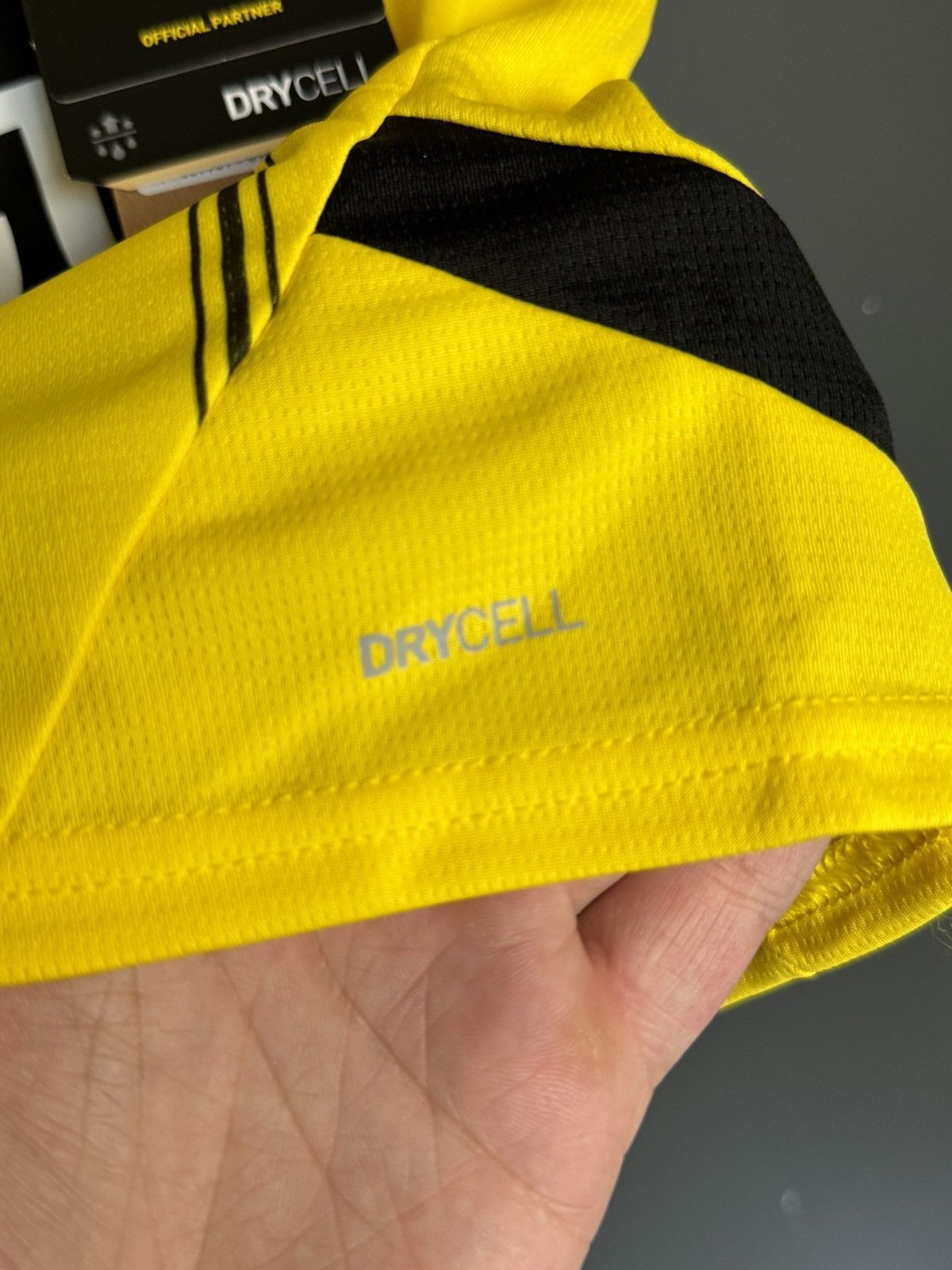 Puma KIDS New Borussia Dortmund 24/25 Home Football Jersey Size US XS / EU 42 / 0 - 5 Thumbnail