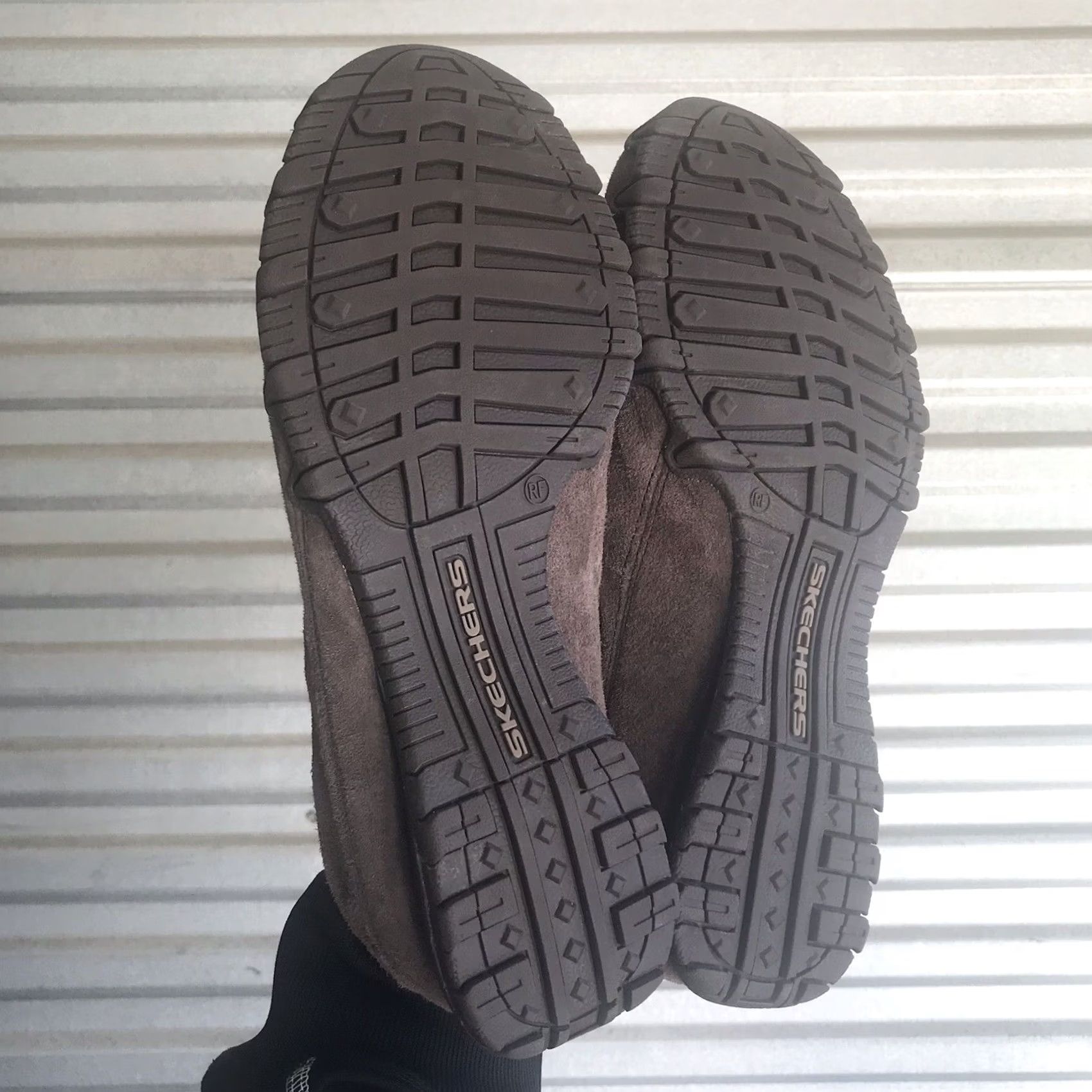 SKECHERS Skechers Relaxed Fit Memory Foam Slip-On Brown Suede Loafer Women 9 Casual Comfort Shoes Size US 9 / IT 39 - 4 Thumbnail