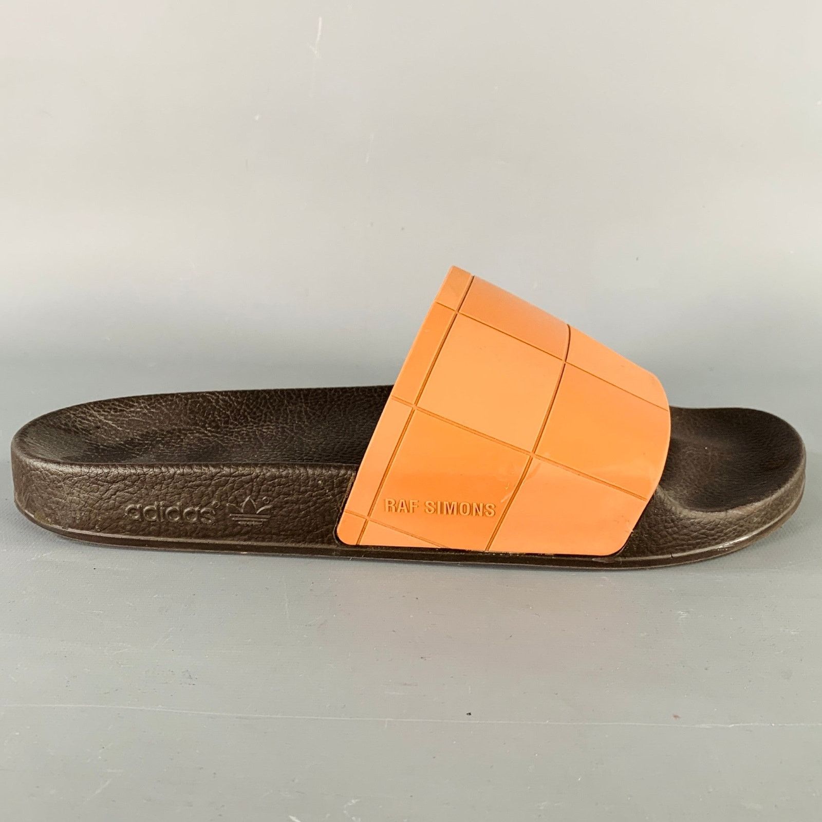 Raf Simons RAF SIMONS Size 10 Tan Black Checkered Rubber Slide Sandals Size US 10 / EU 43 - 2 Thumbnail