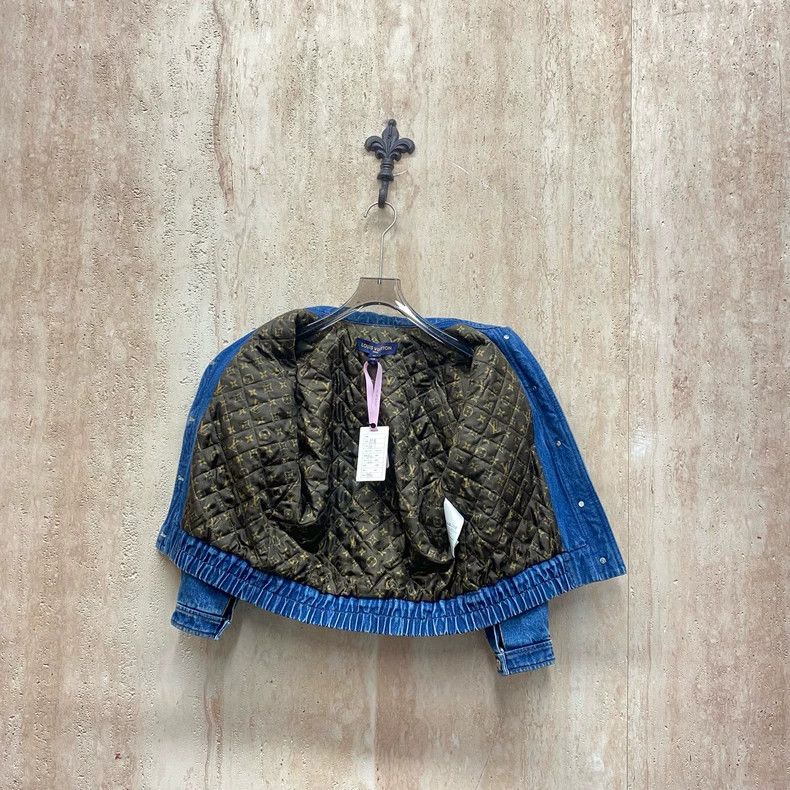 Louis Vuitton Louis Vuitton Washed blue full print thin cotton denim jac Size XS / US 0-2 / IT 36-38 - 7 Thumbnail