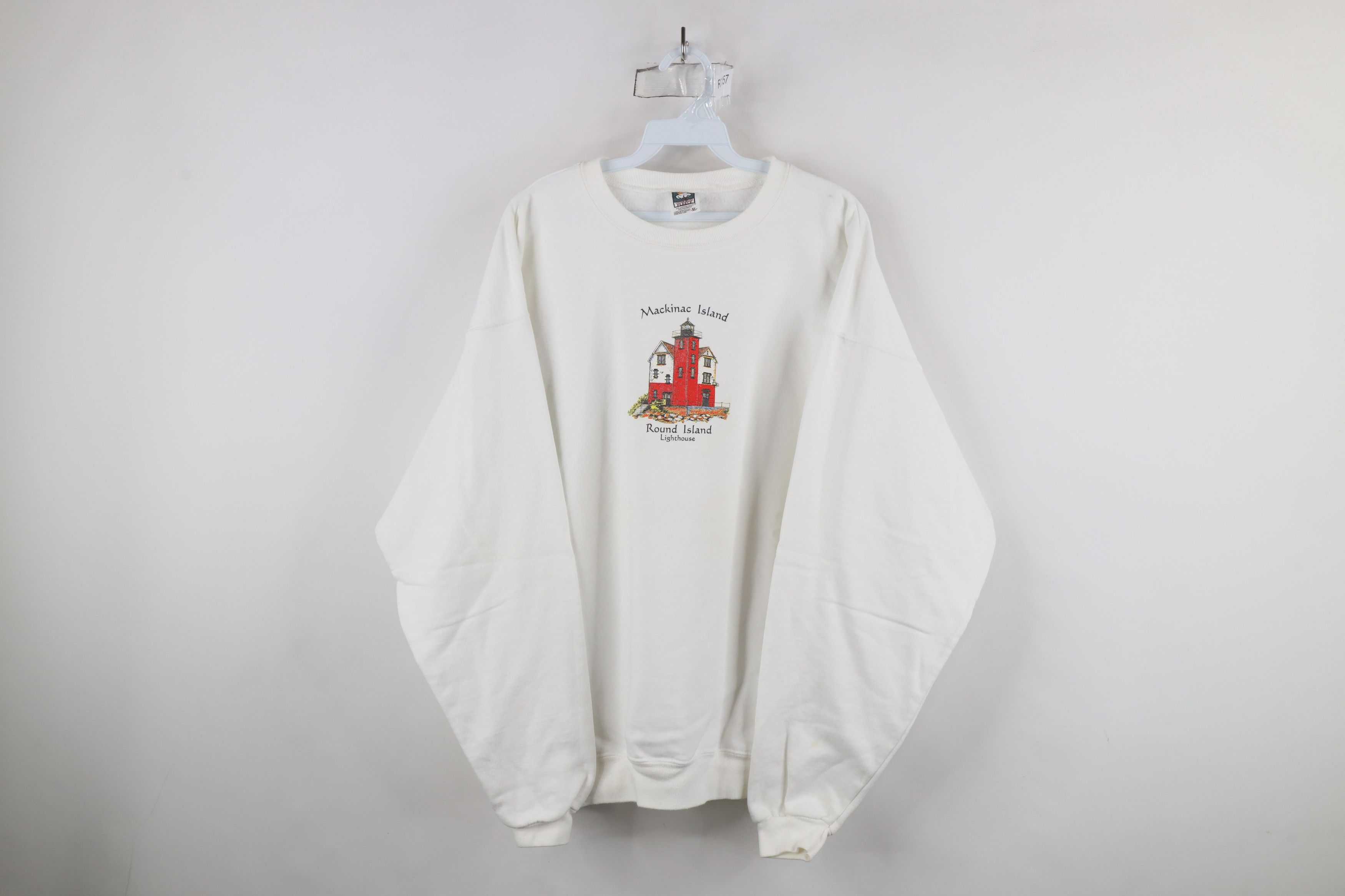 Vintage Vintage 90s Mackinac Island Round Lighthouse Sweatshirt Size US XL / EU 56 / 4 - 1 Thumbnail