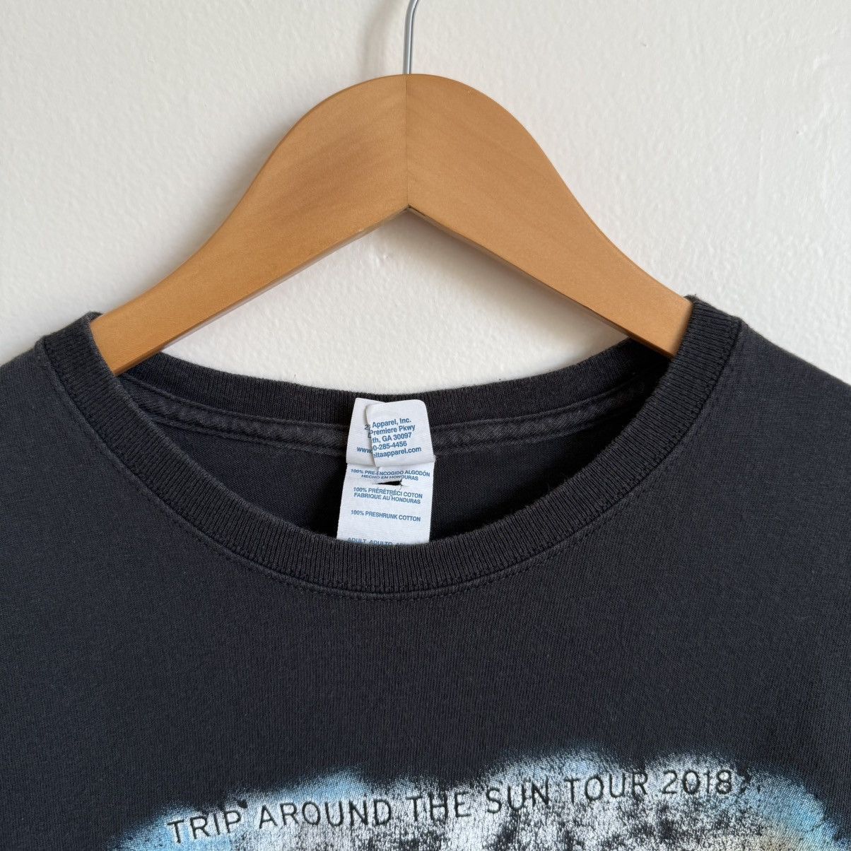 Band Tees Kenny Chesney 2018 Tour Faded T-Shirt Size XL Size US XL / EU 56 / 4 - 4 Thumbnail