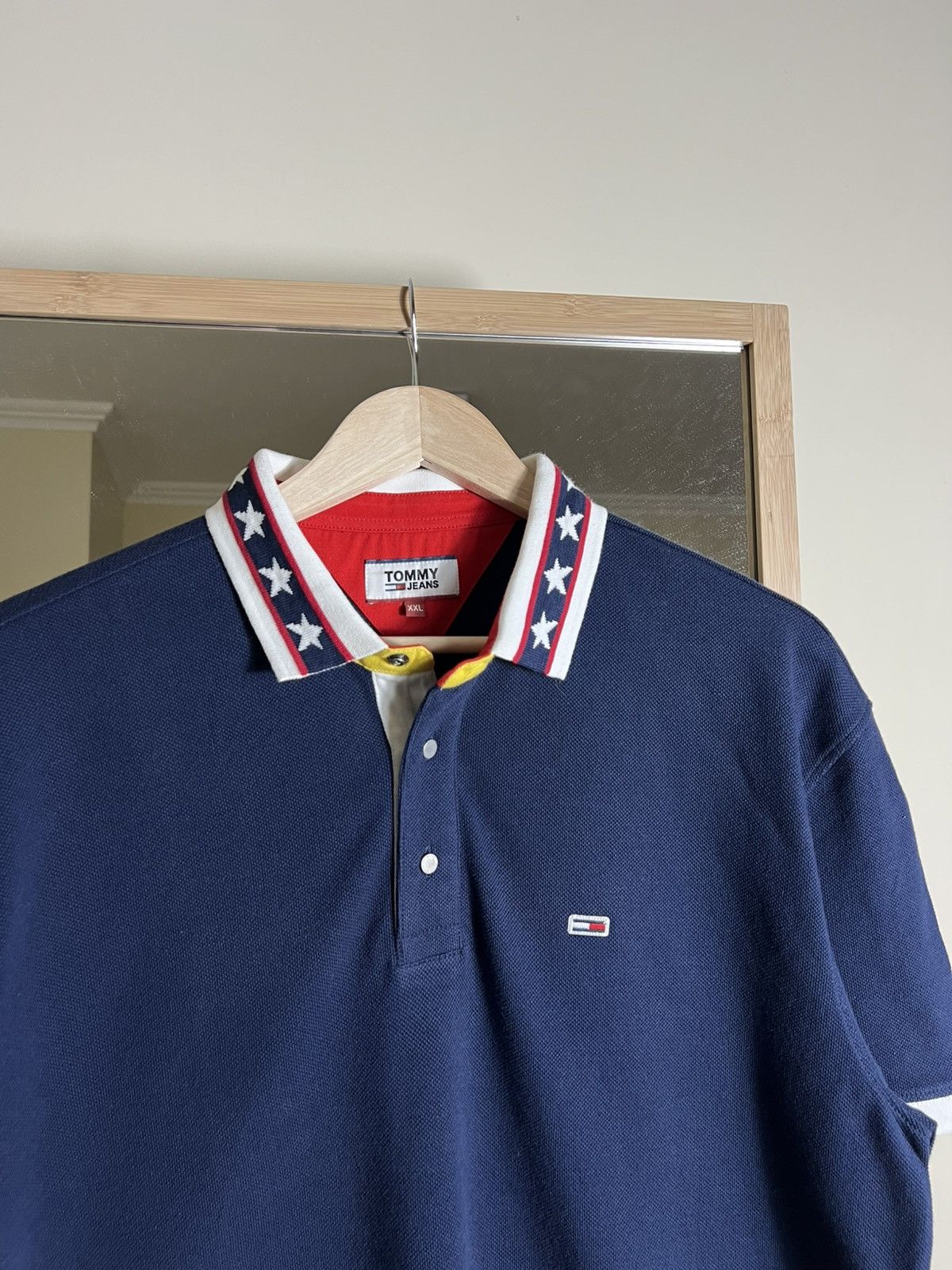 Tommy Hilfiger Tommy Hilfiger Vintage Flag Stars Collar Polo Shirt Navy Size US XXL / EU 58 / 5 - 2 Thumbnail