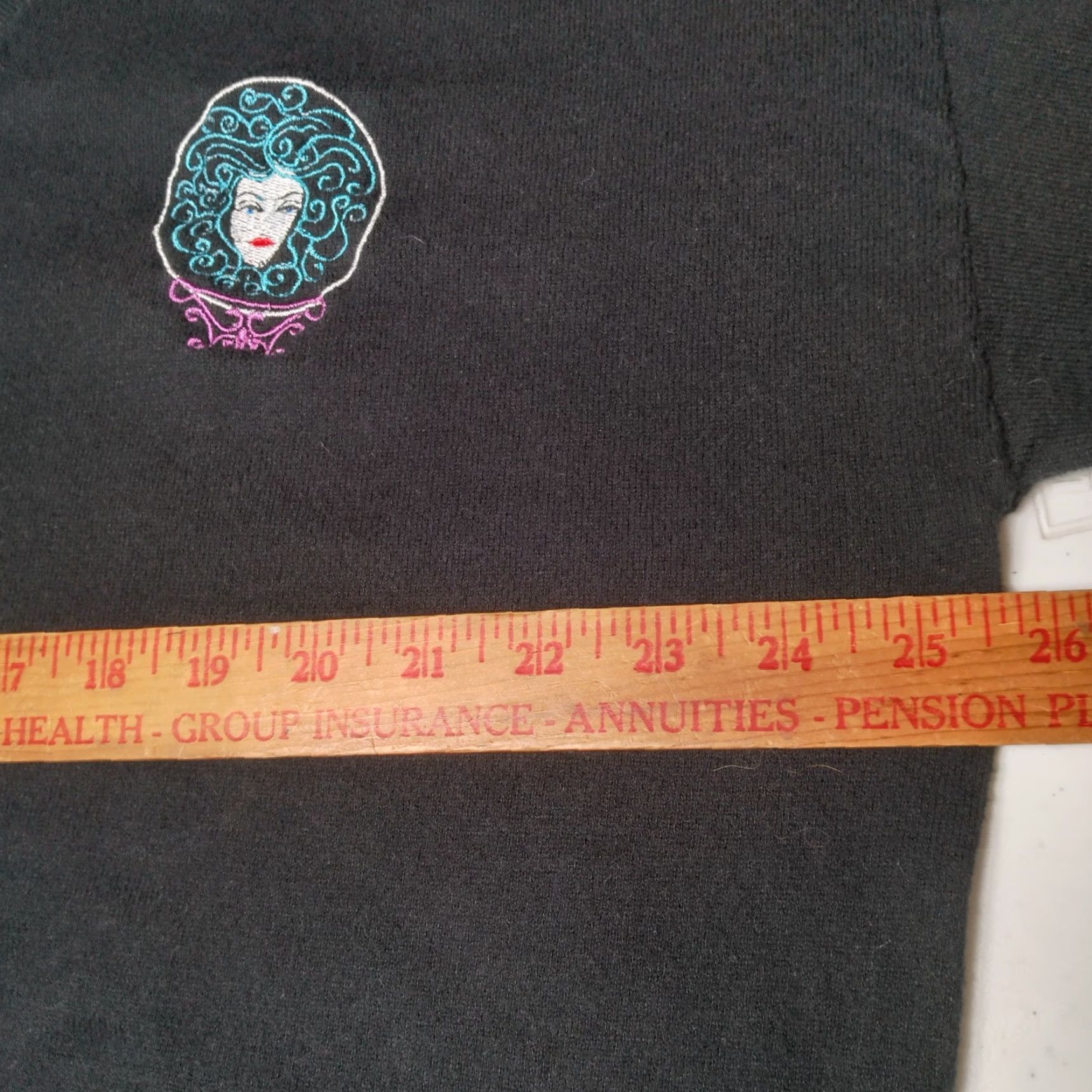 Vintage VINTAGE Haunted Mansion Madame Leota Sweater Women 2X Old Navy Black V Neck Halloween Size XXL / US 16-18 / IT 52-54 - 5 Thumbnail