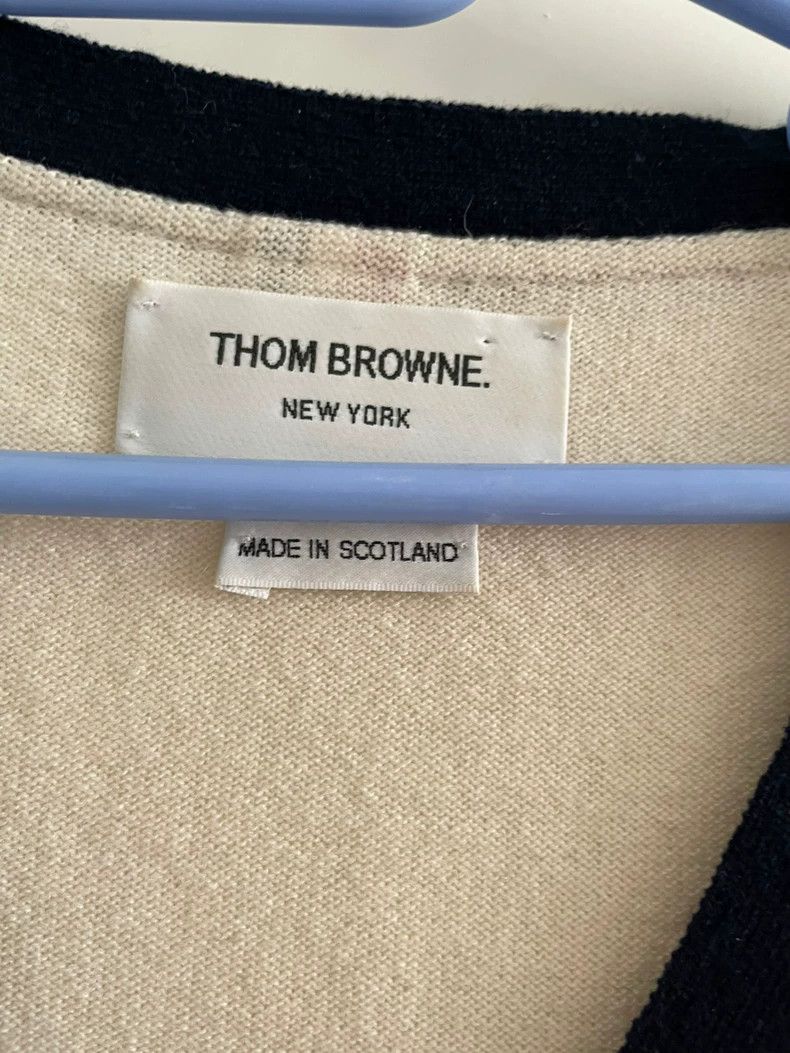 Thom Browne Thom Browne A wool knit cardigan Size US M / EU 48-50 / 2 - 2 Thumbnail