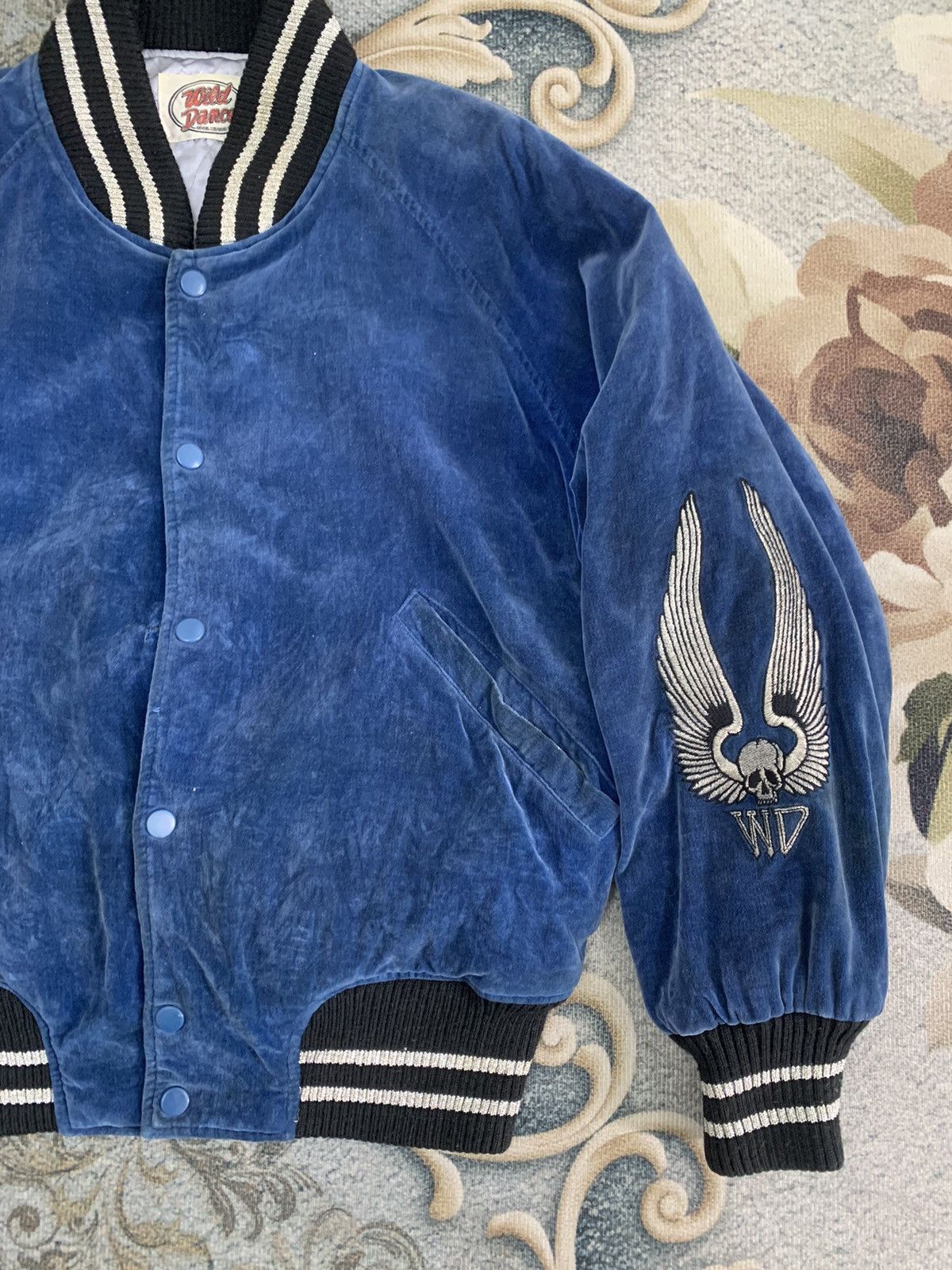Japanese Brand × Velvet Wild Dancer Tokyo Harajuku Cool Blood Bros Velvet Like Jckt Size US L / EU 52-54 / 3 - 4 Thumbnail