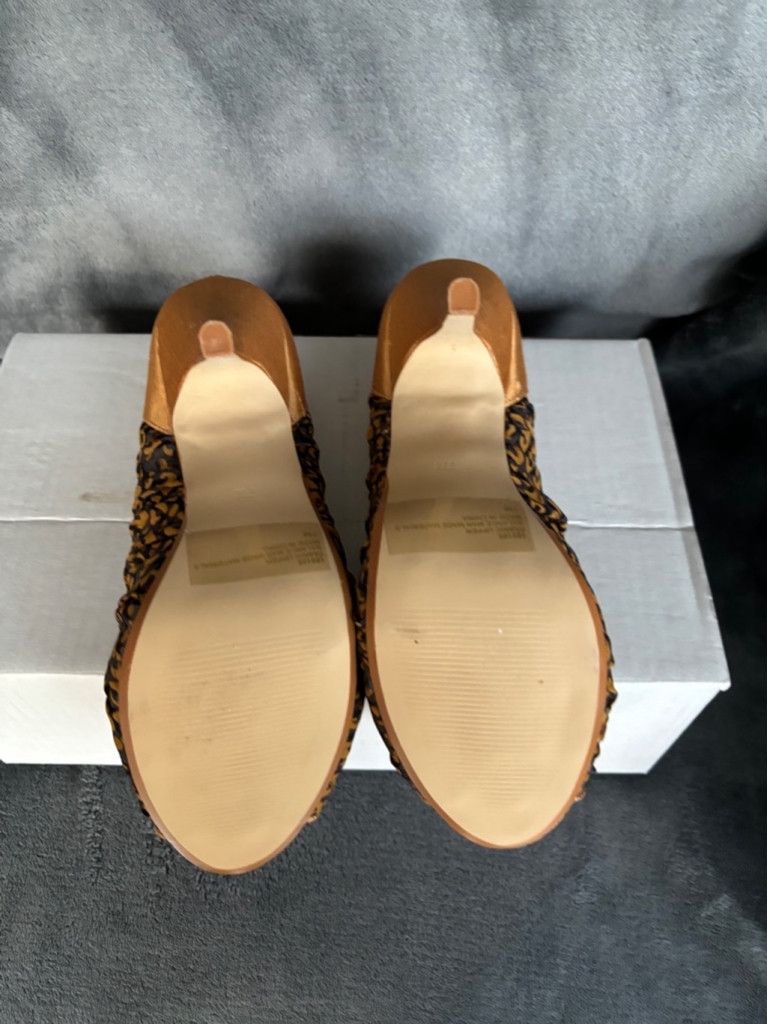 Other Theme Brand Animal Print Heels Size US 7 / IT 37 - 6 Thumbnail