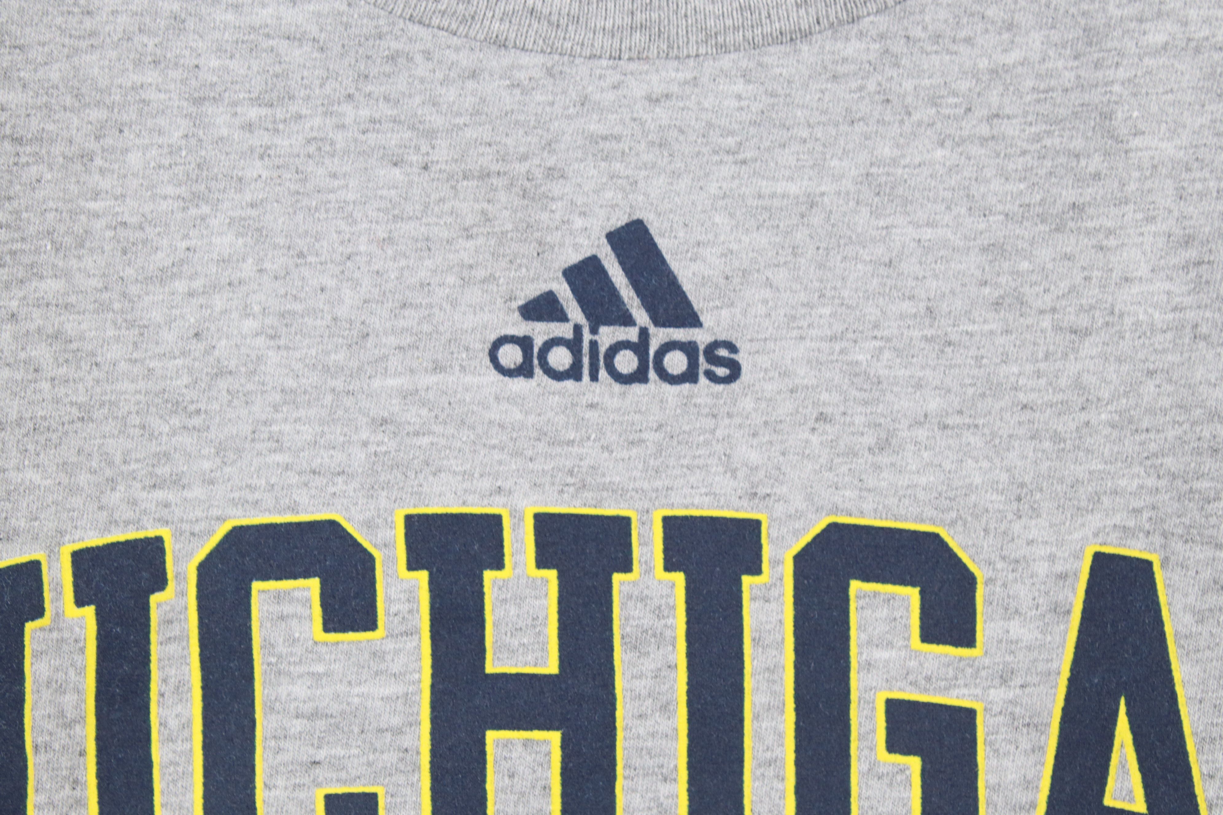 Adidas × Vintage Adidas Issued University of Michigan Soccer T-Shirt Gray Size US L / EU 52-54 / 3 - 5 Thumbnail