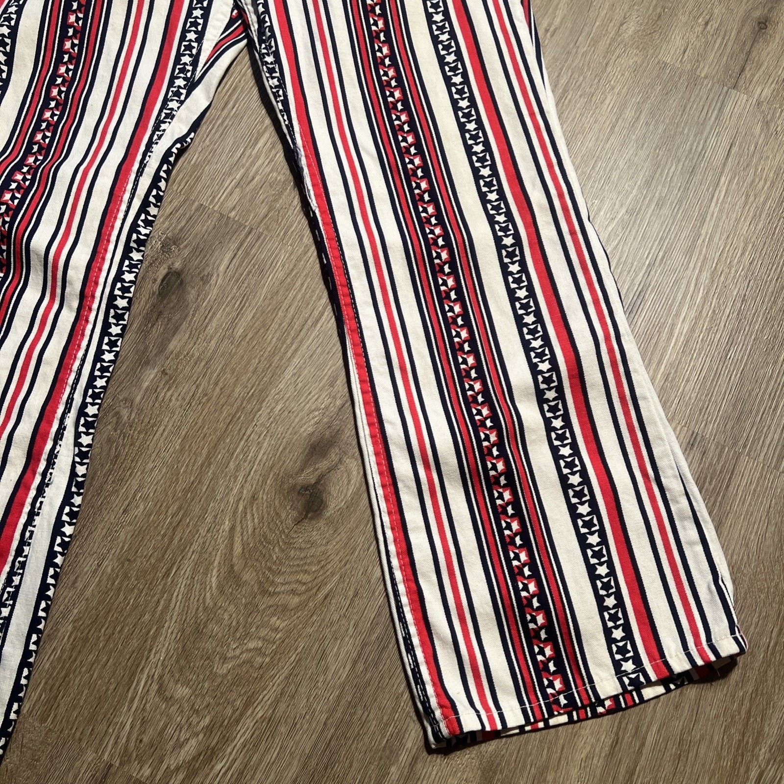 Levi's 60s Vintage LEVI'S Big E Stars Stripes Flare Jeans 29 27 VGC Size US 29 - 4 Thumbnail
