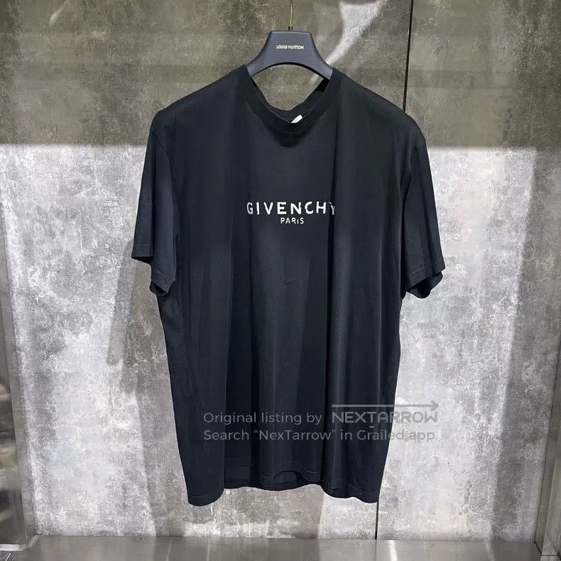 Givenchy Givenchy Distressed Logo Short Sleeve Size US M / EU 48-50 / 2 - 1 Thumbnail