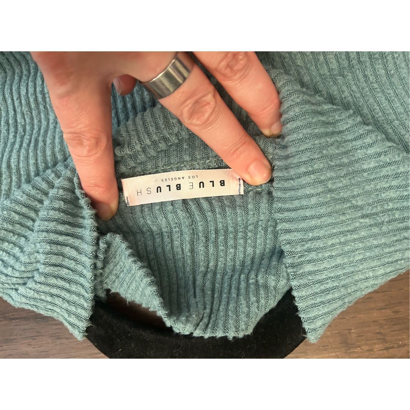 Blush Blue Blush Teal Cropped Ribbed Turtleneck Sweater, Size Larg Size L / US 10 / IT 46 - 5 Thumbnail
