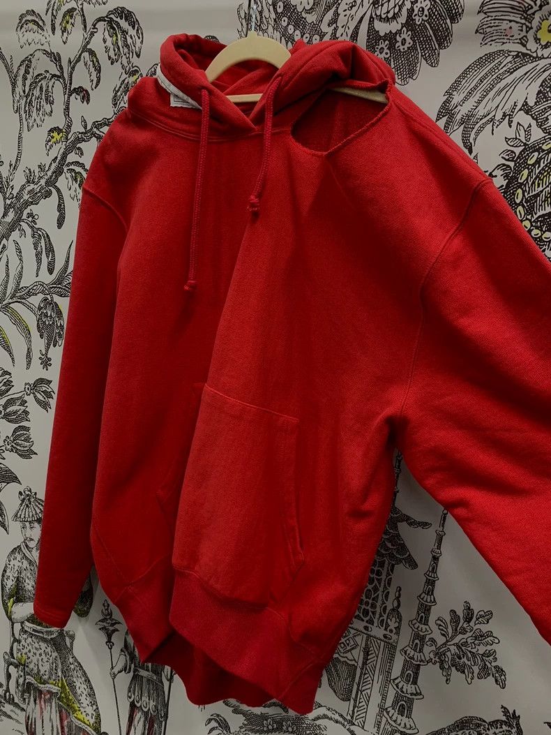 Vetements Vetements Champion Collaborative Bright Red Off-the-should Size US S / EU 44-46 / 1 - 3 Thumbnail